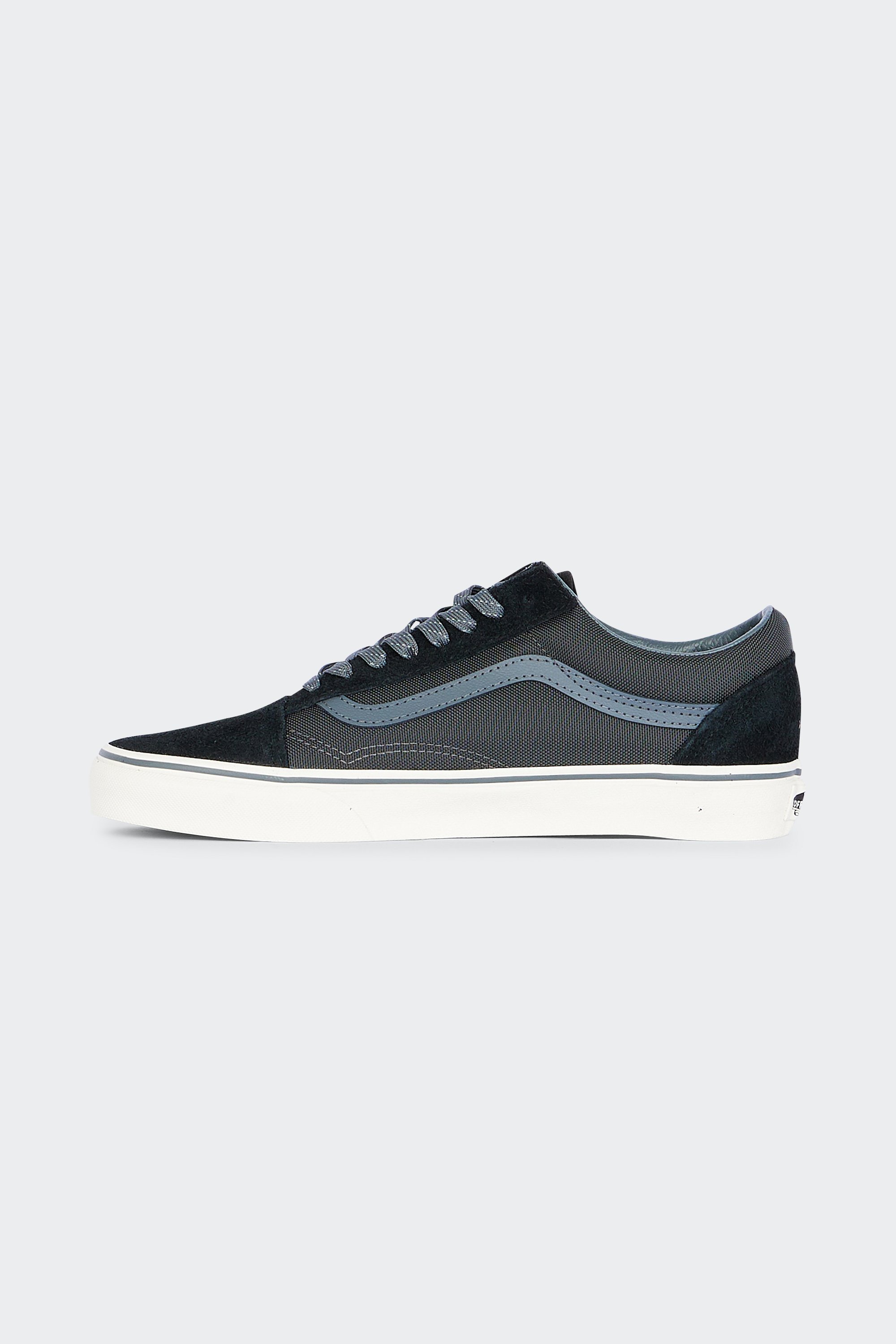 Sneakers | Black by VANS Sneakers Black