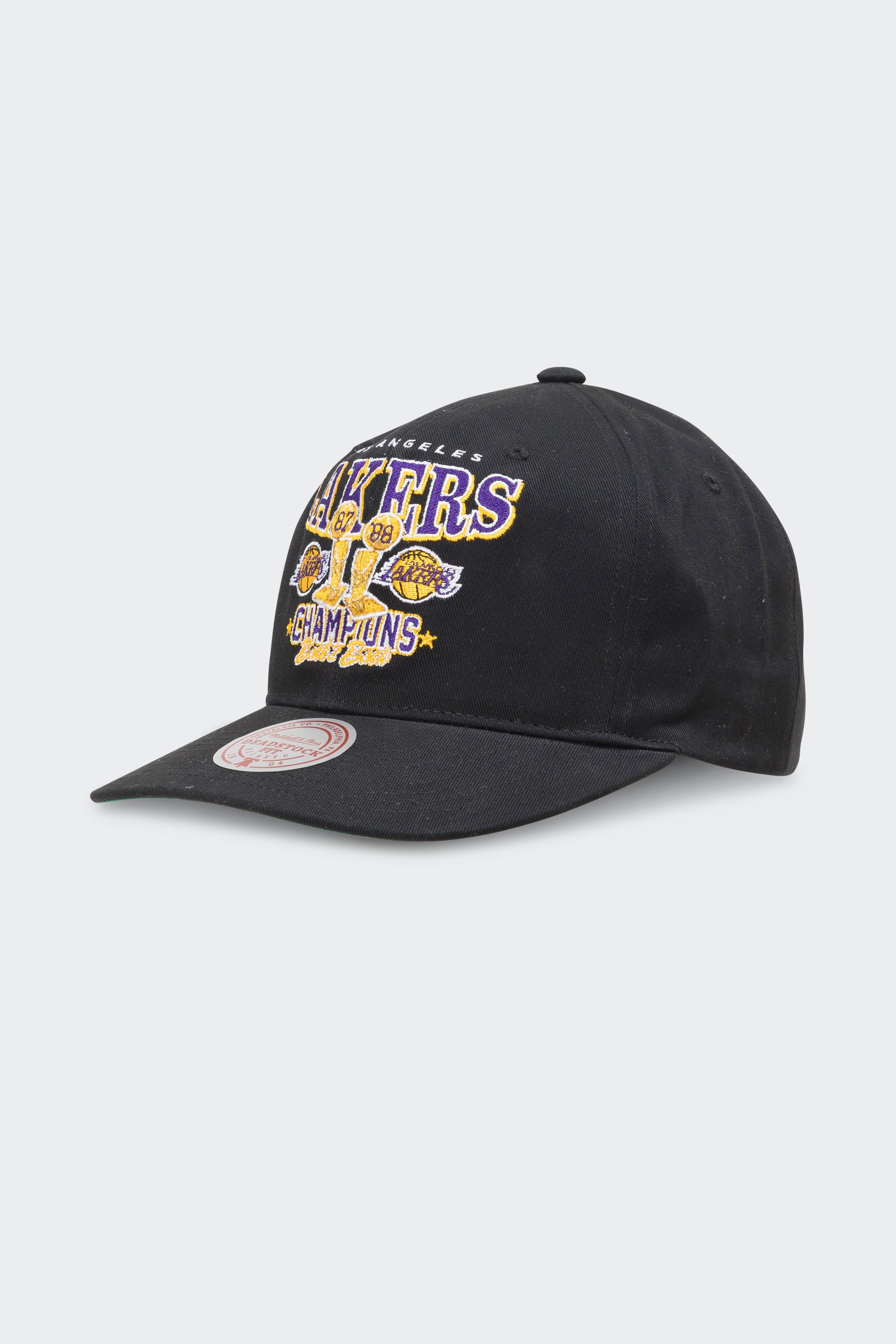Cap | Black by MITCHELL & NESS Cap Black