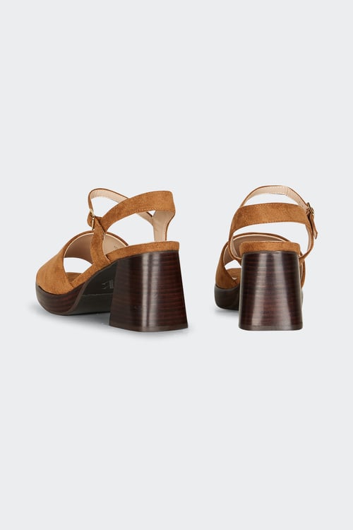 VANESSA WU Sandales Marron