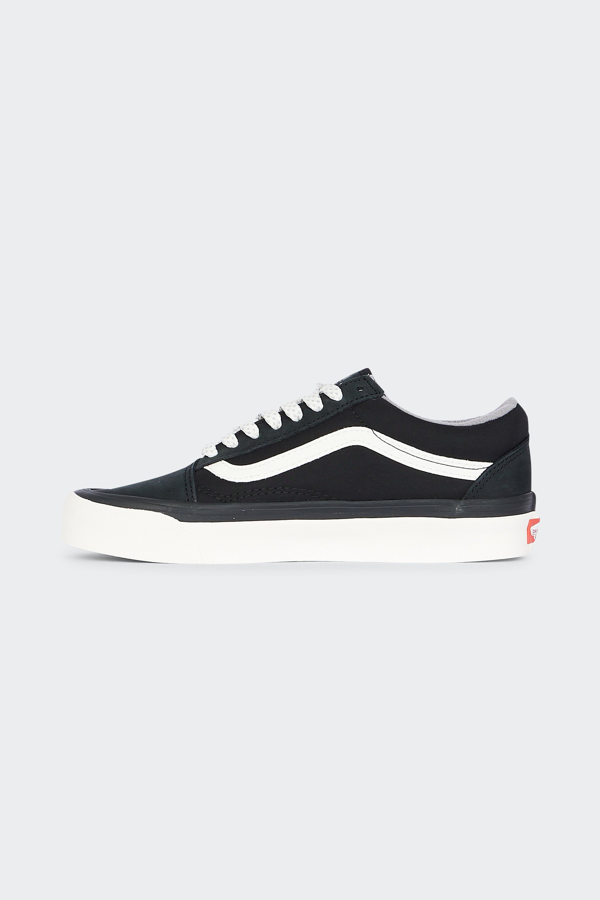 Sneakers | Black by VANS Sneakers Black