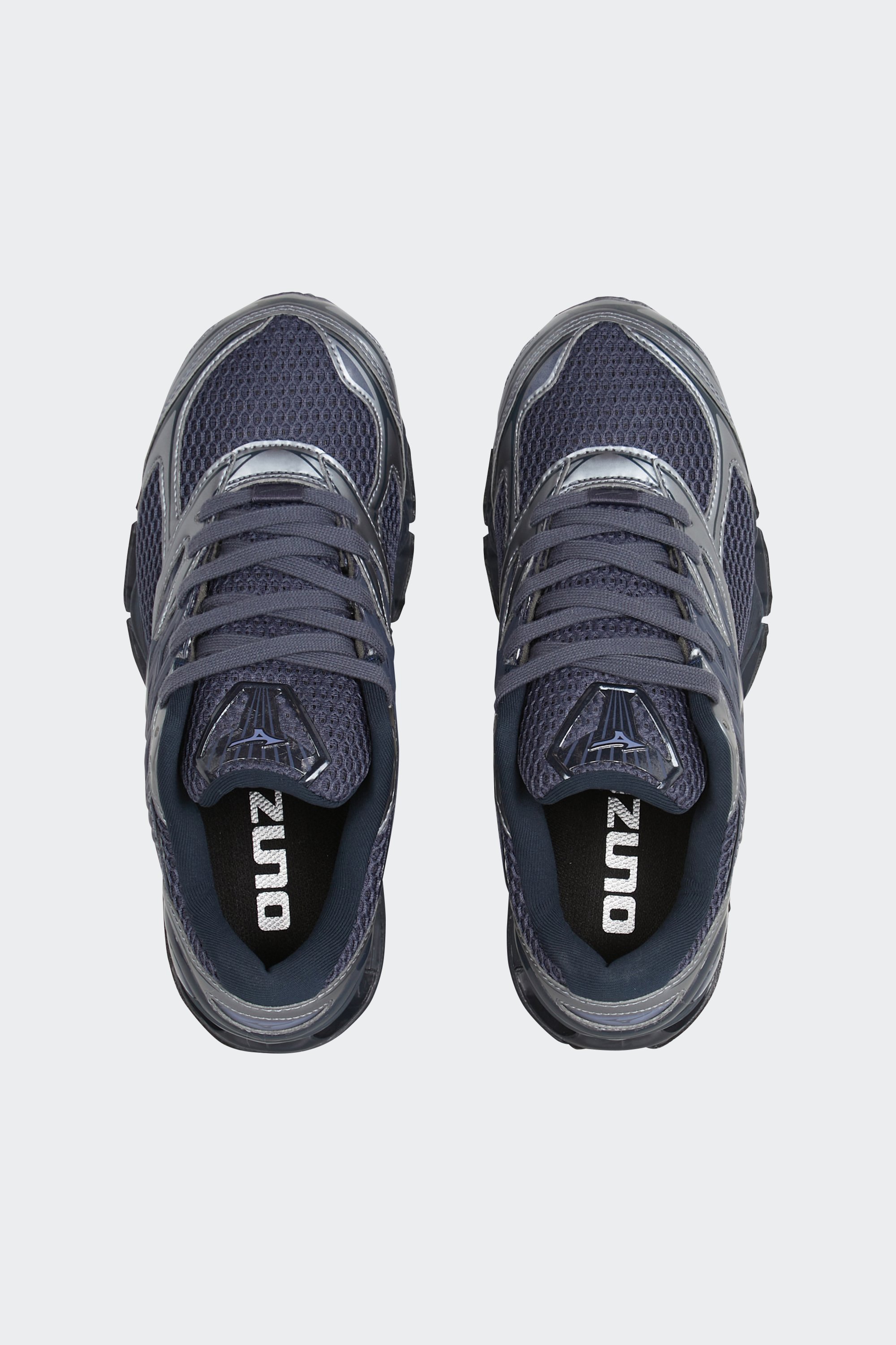 Baskets | Gris by MIZUNO Baskets Gris