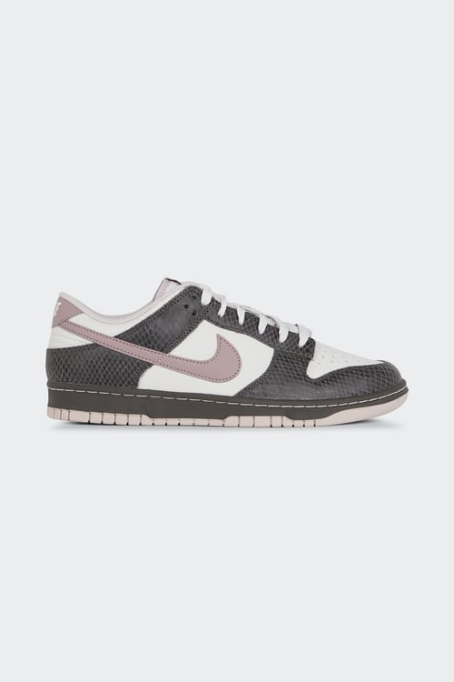NIKE Sneakers Grey
