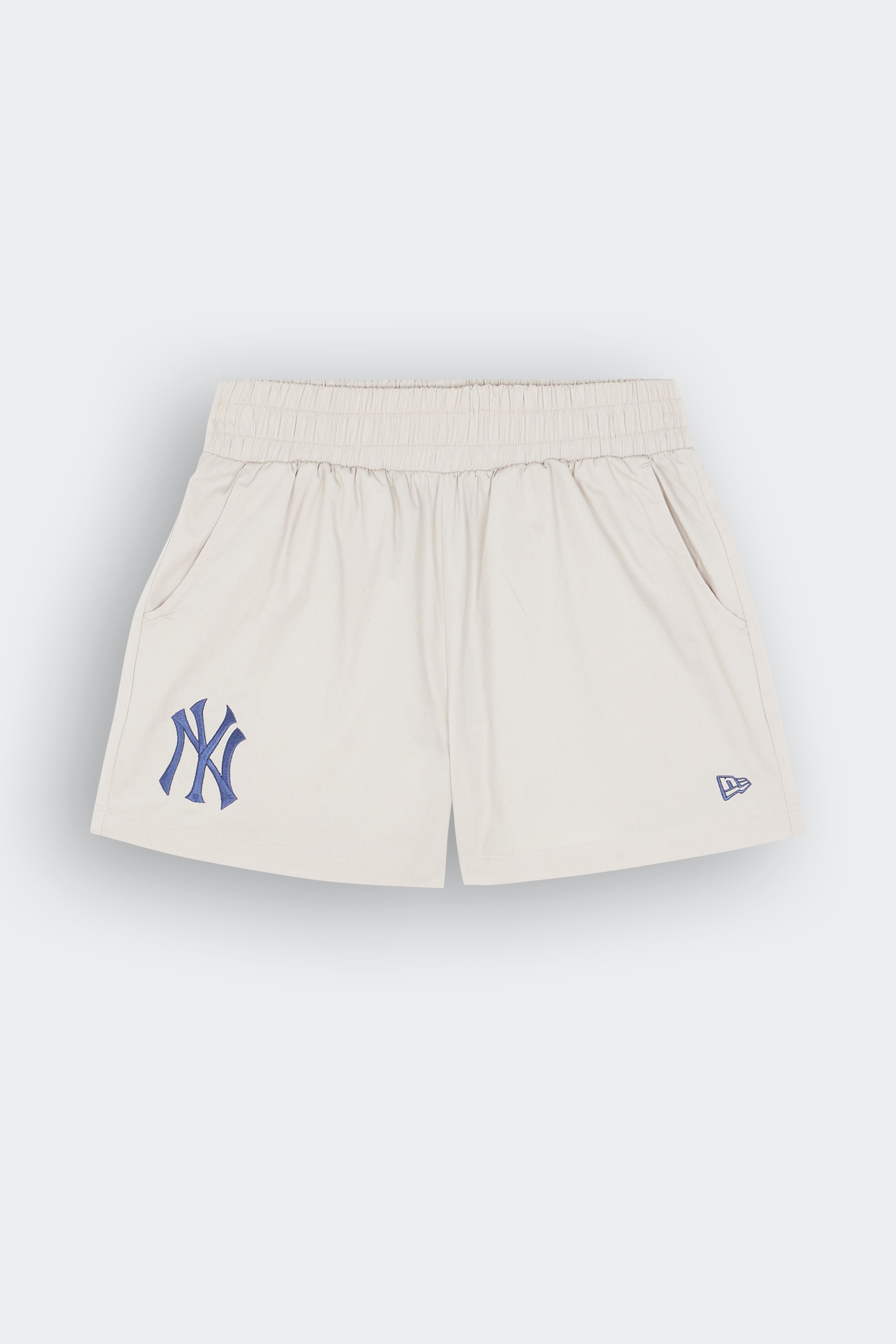 Short | Beige by NEW ERA Short Beige