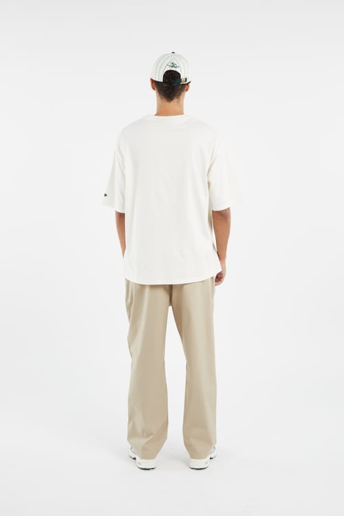 NEW ERA T-shirt Beige