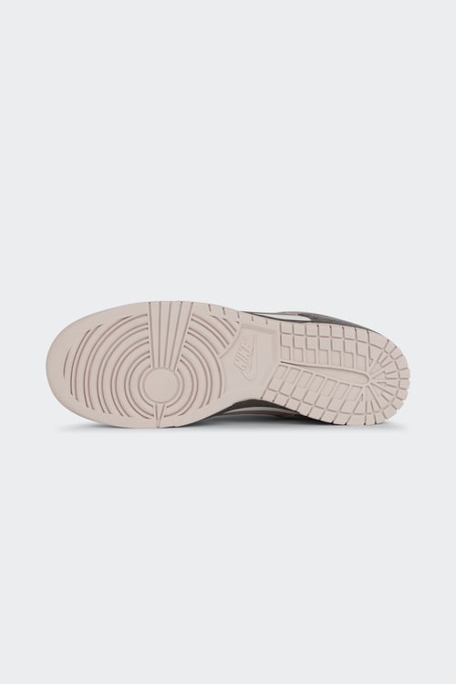 NIKE Sneakers Grey