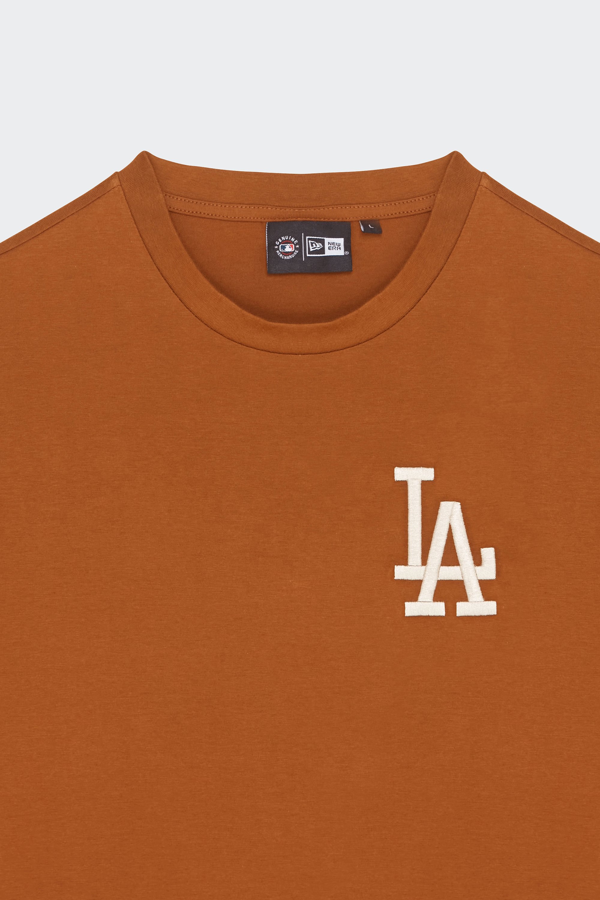 T-shirt | Beige by NEW ERA T-shirt Beige