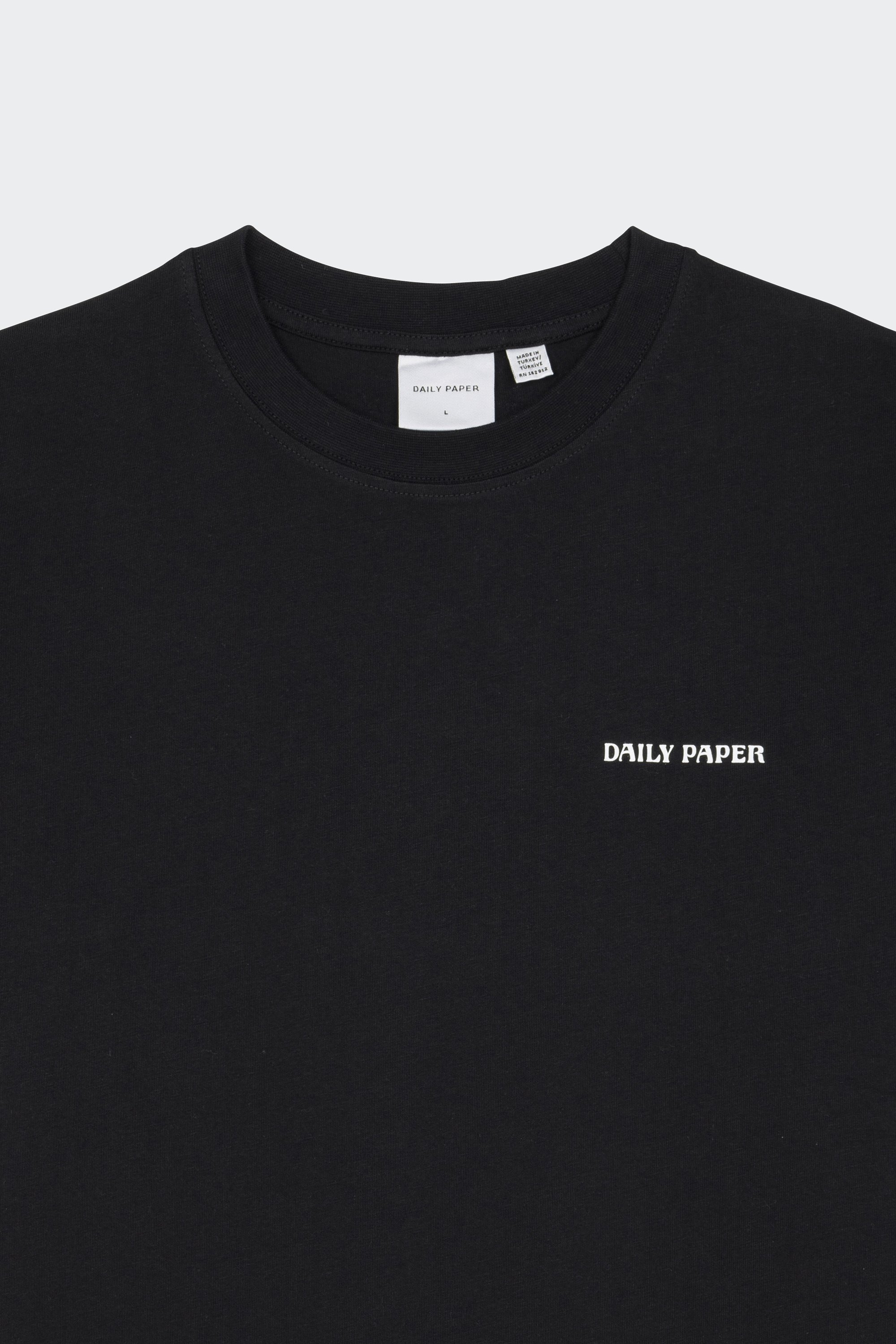 T-shirt | Black by DAILY PAPER T-shirt Black