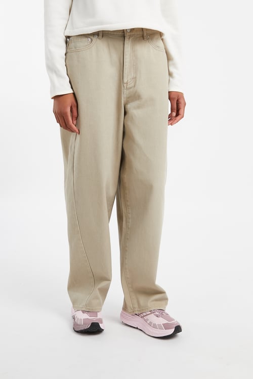 OBEY Jean Beige