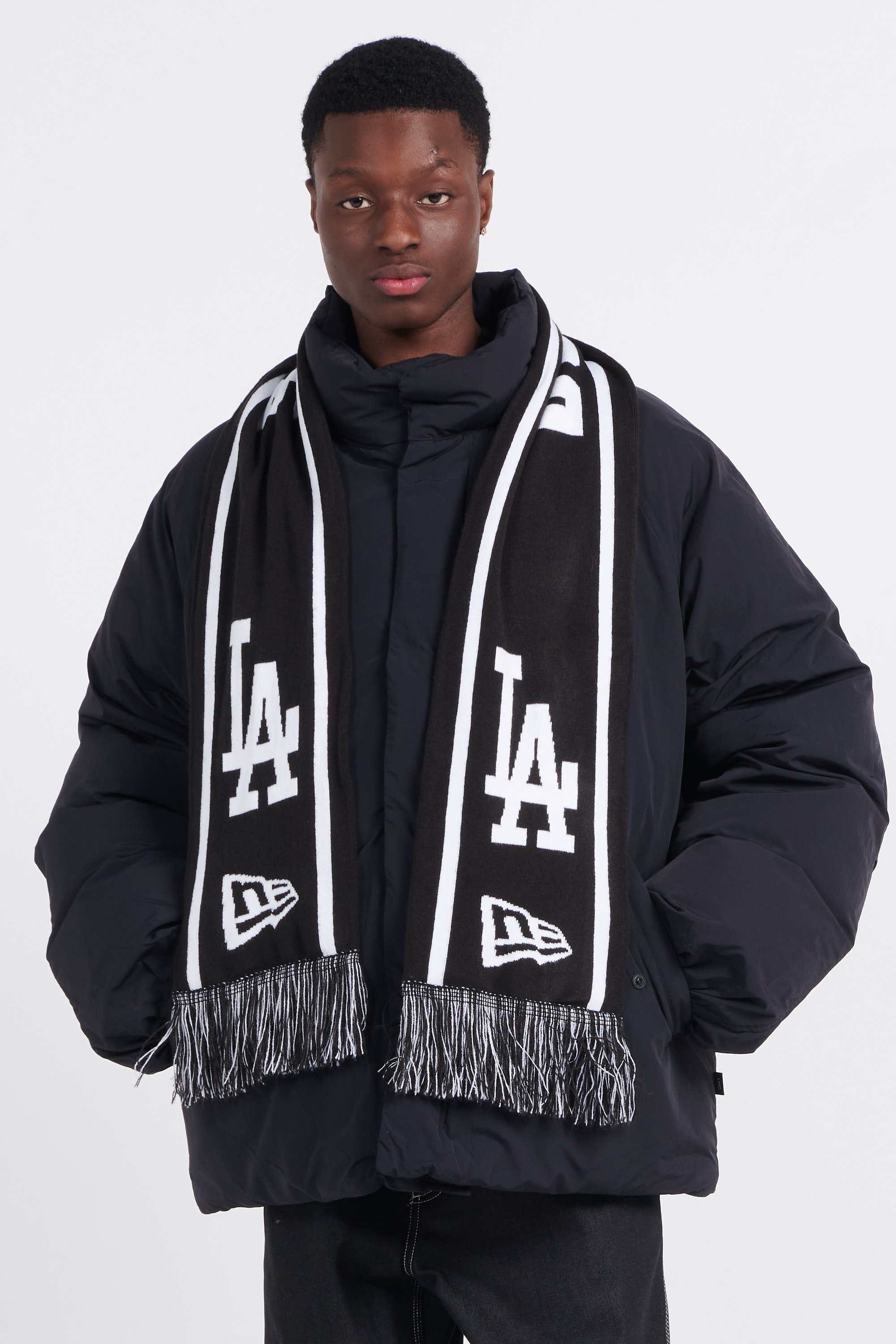 Scarf NEW ERA Black