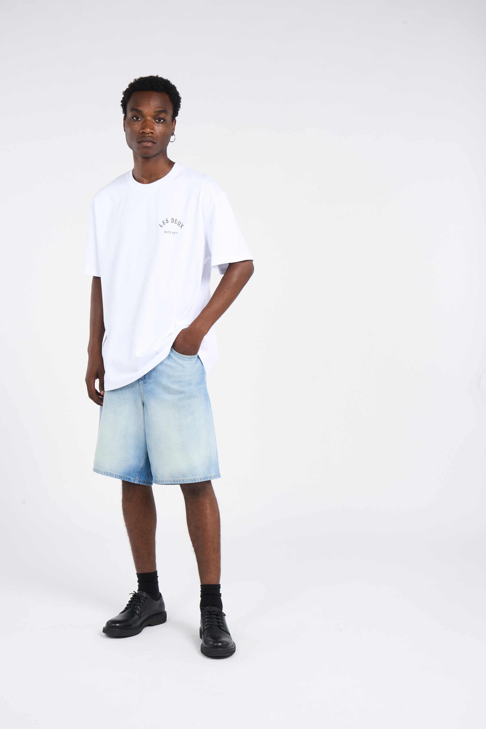 T-shirt White