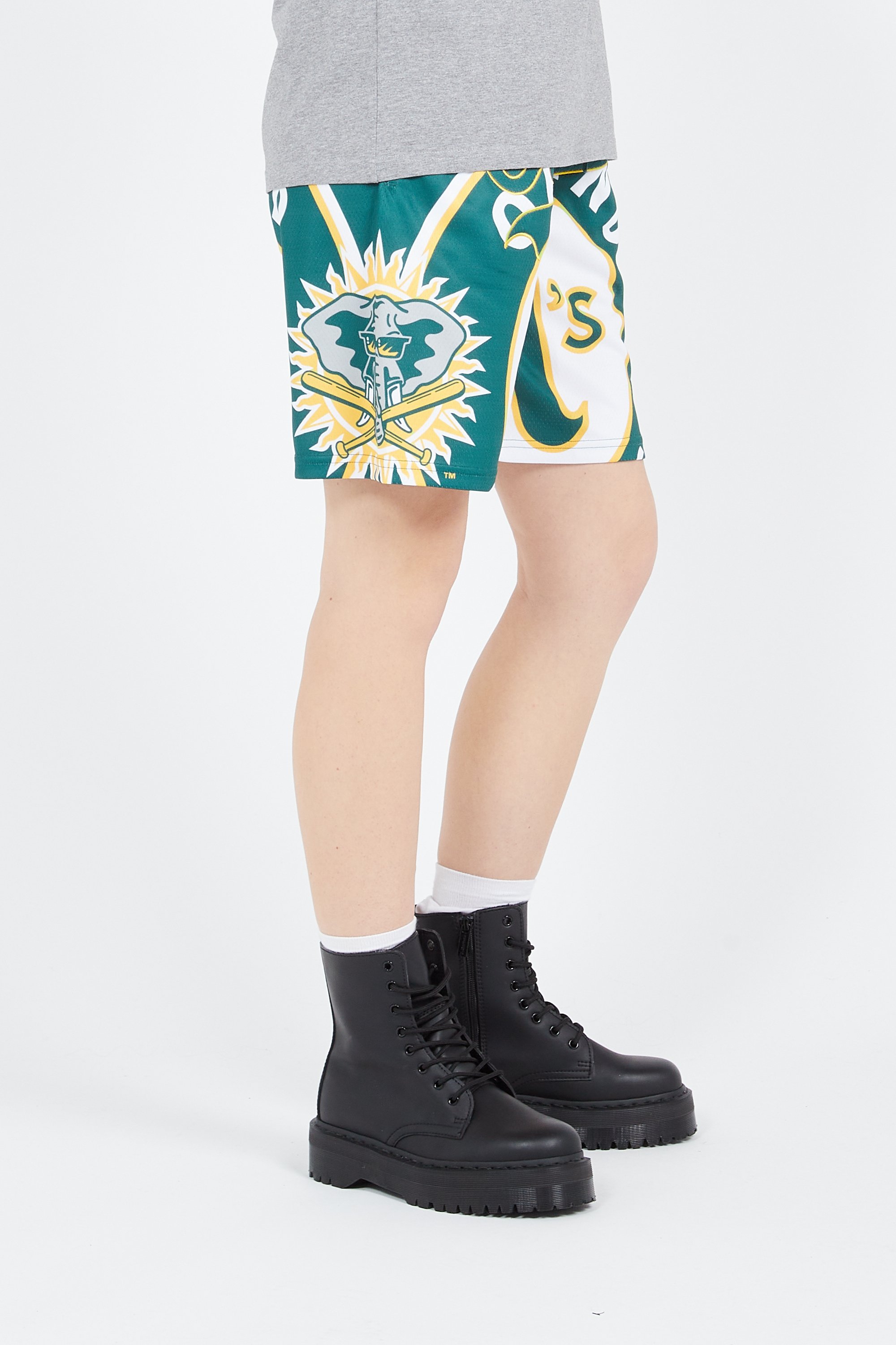 Short | Vert by NEW ERA Short Vert
