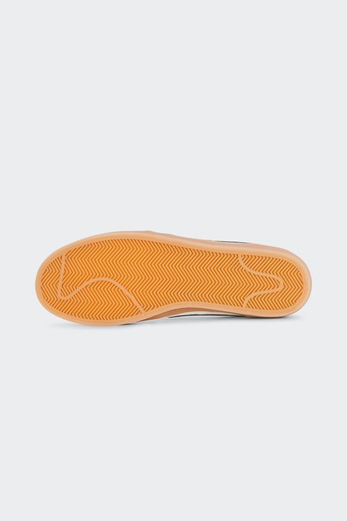 NIKE Sneakers Beige