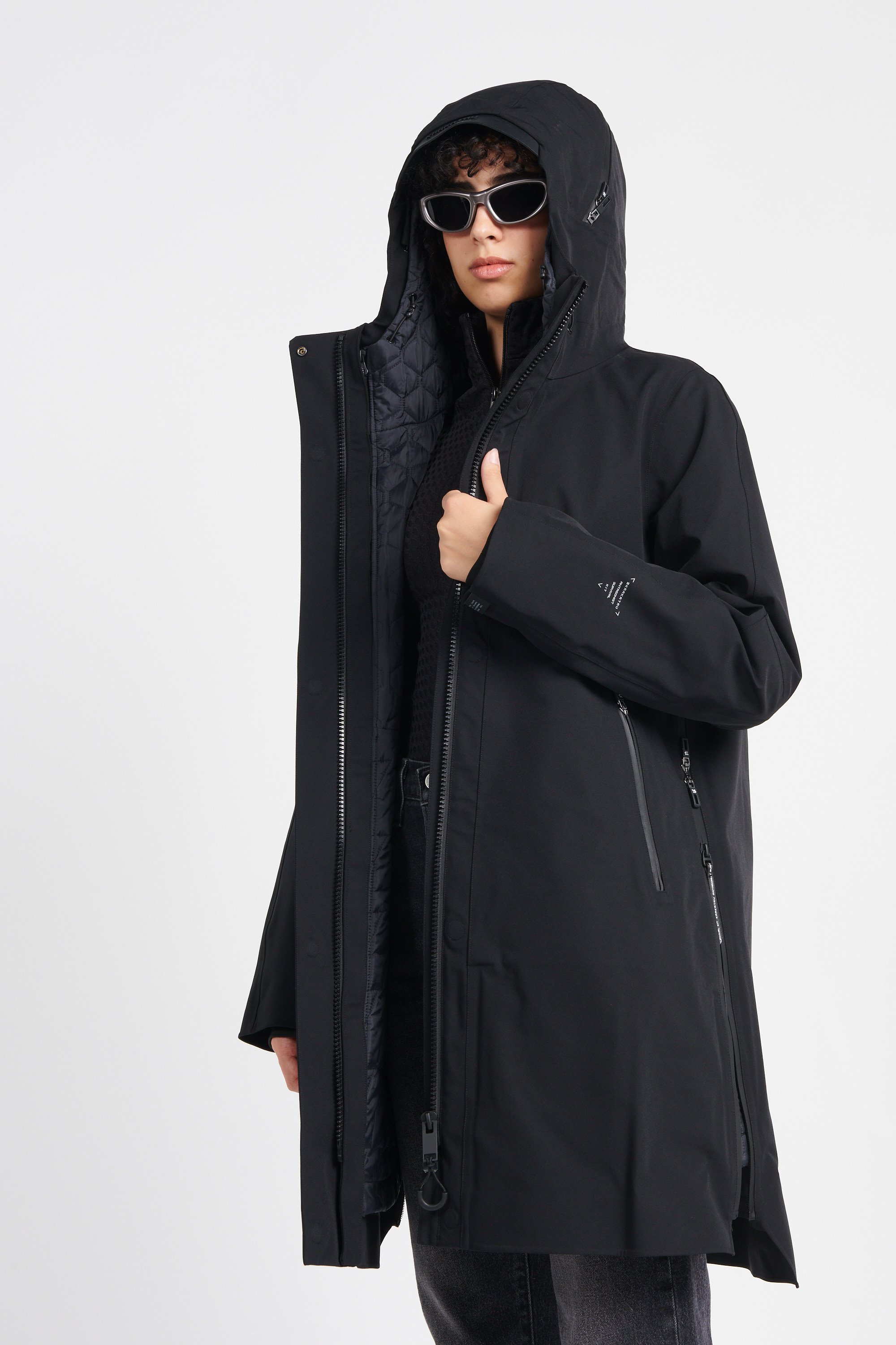 Parka | Black by KRAKATAU Parka Black