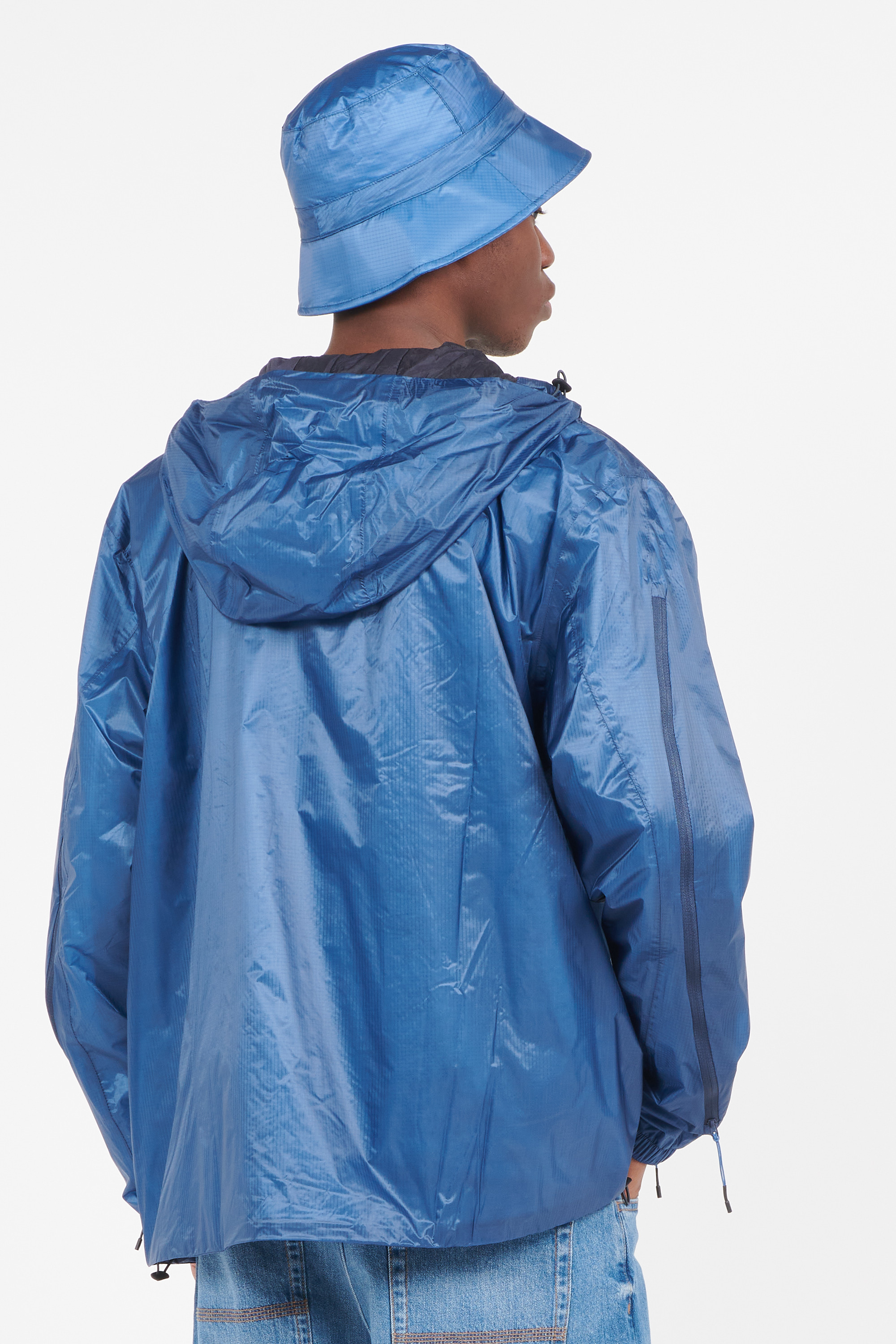 Coupe-vent Bleu