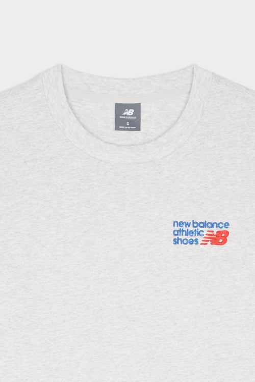 NEW BALANCE T-shirt Gris