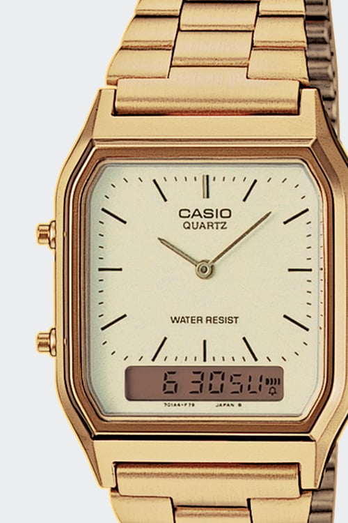 CASIO VINTAGE Montre Casio Quartz en acier Doré
