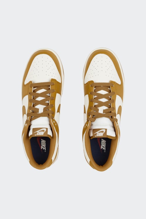 NIKE Sneakers Beige