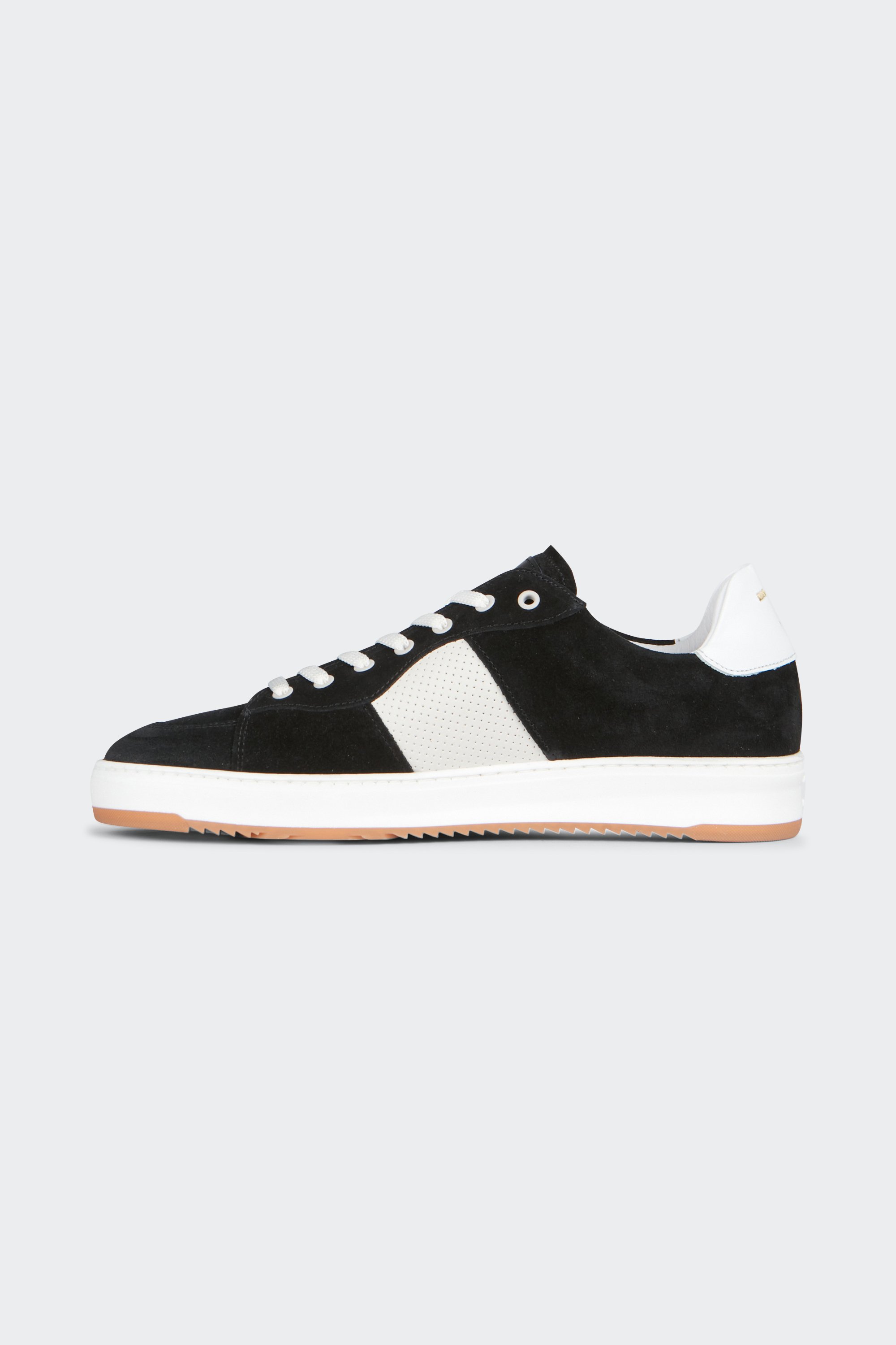 Baskets  | Noir by FILLING PIECES Baskets  Noir