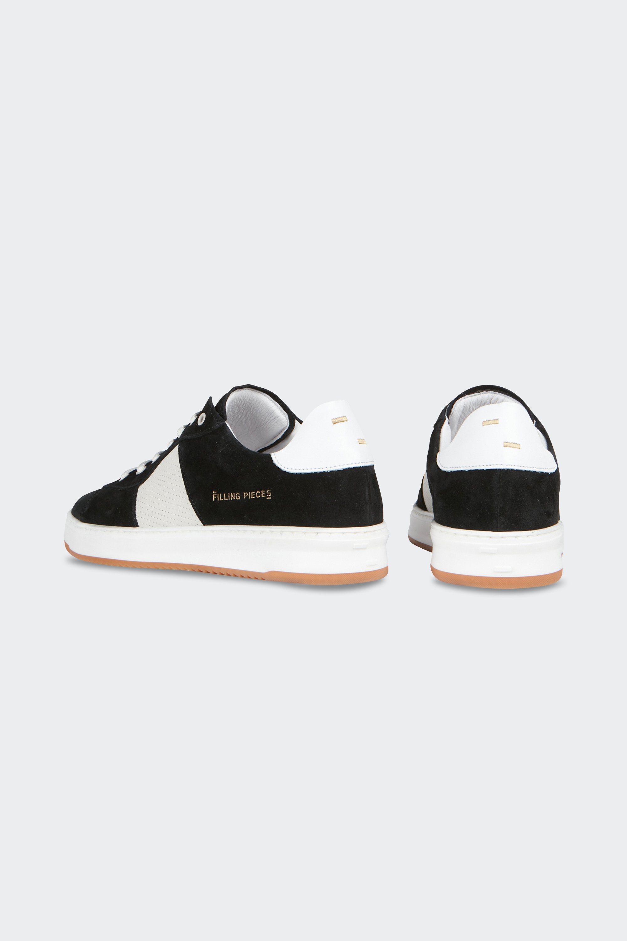 Baskets  | Noir by FILLING PIECES Baskets  Noir