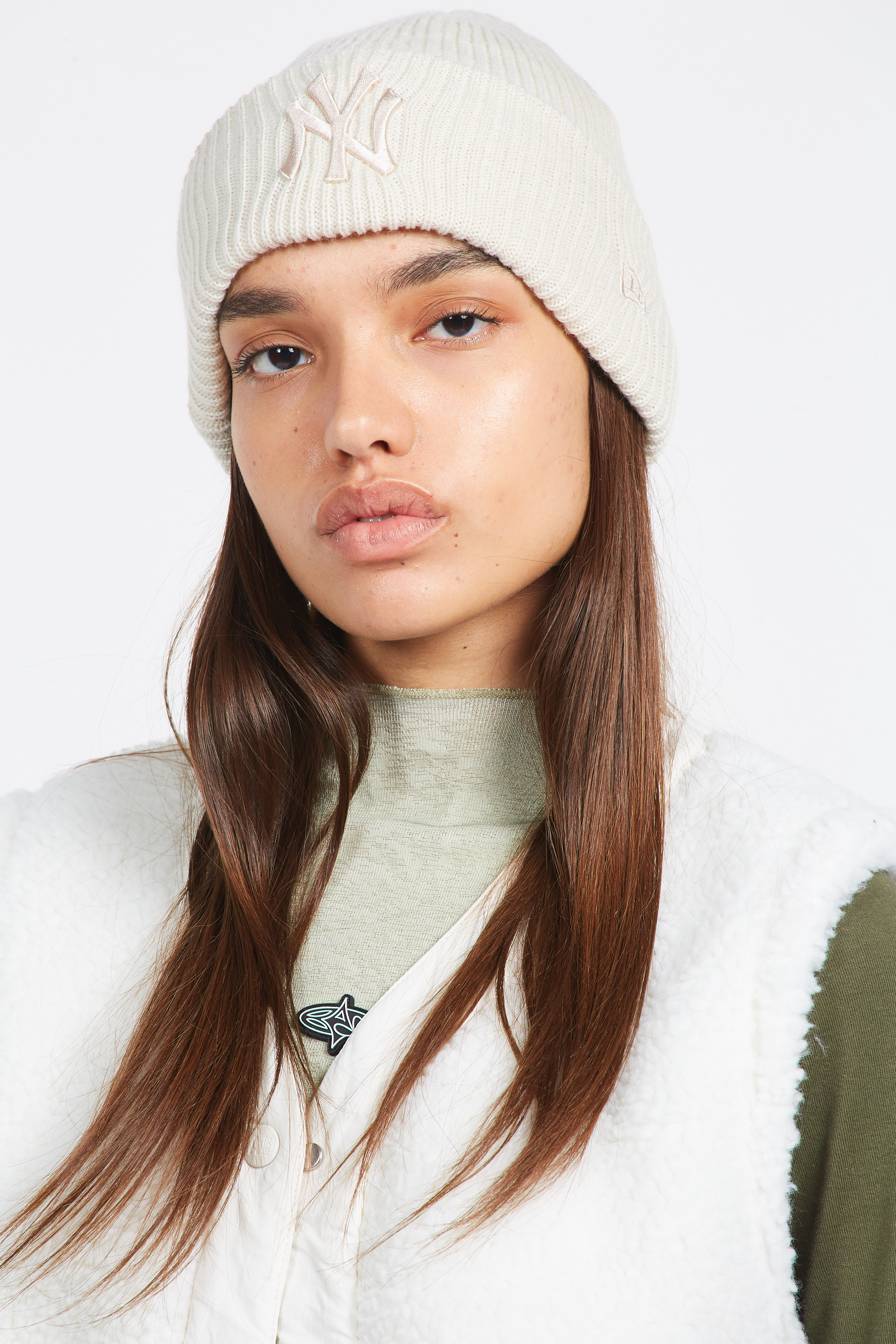 hat Beige