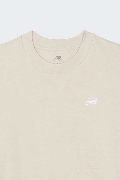 NEW BALANCE T-shirt  Beige