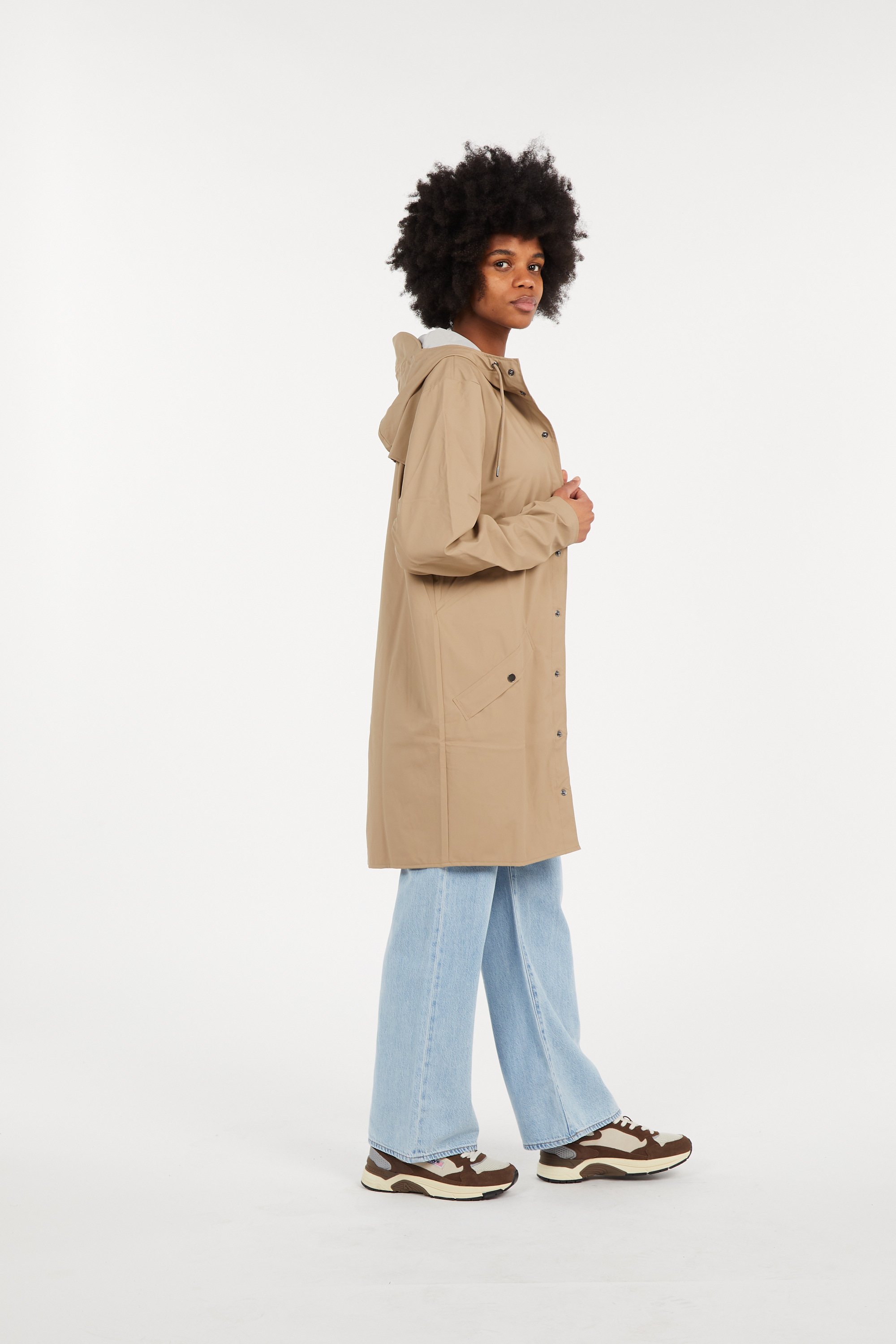 Coupe-vent imperméable long à capuche RAINS Beige