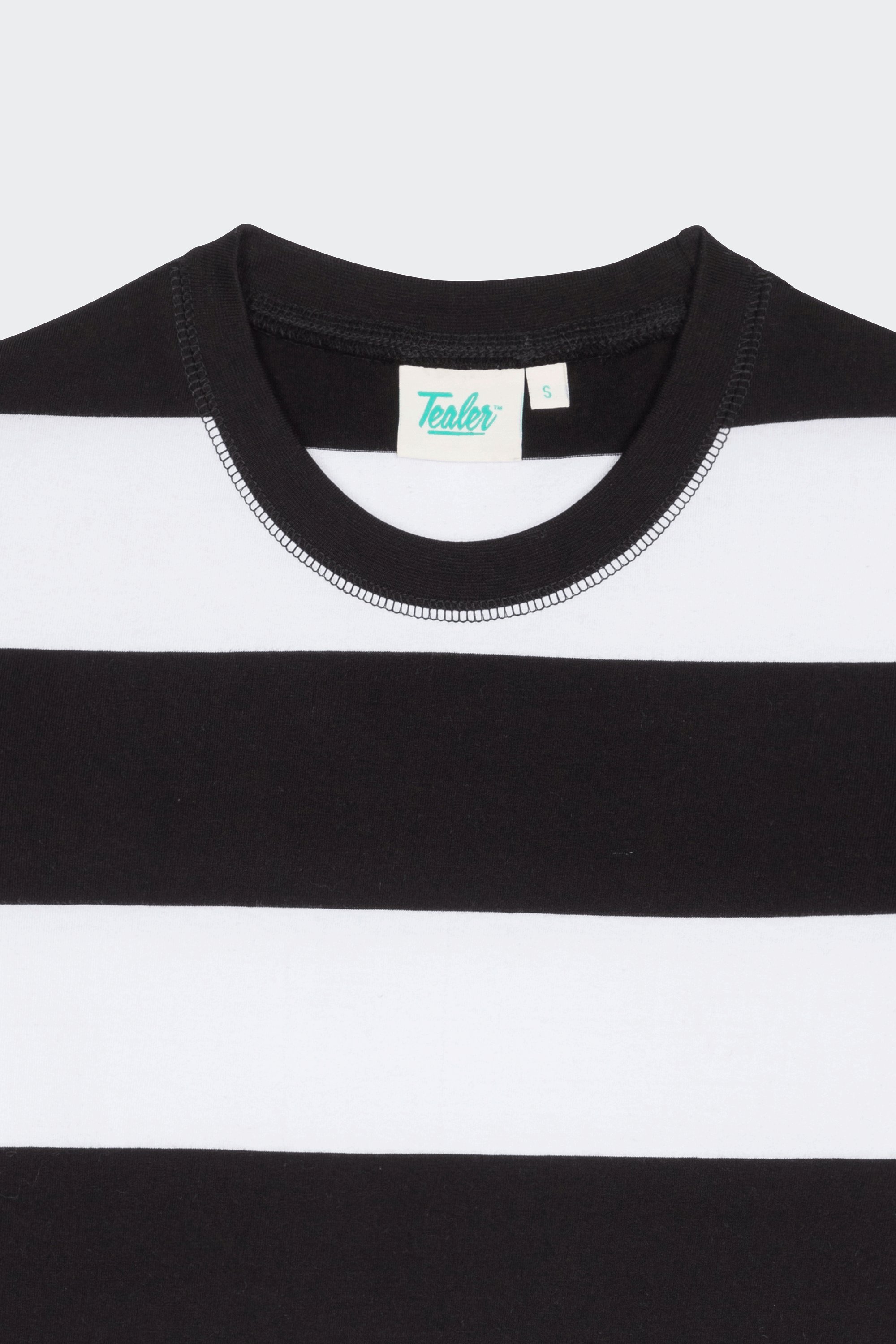 T-shirt | Black by TEALER T-shirt Black