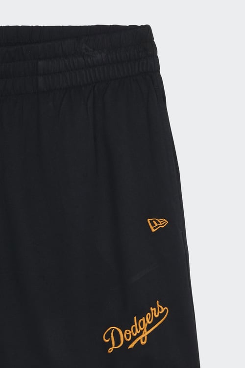 NEW ERA Shorts Black