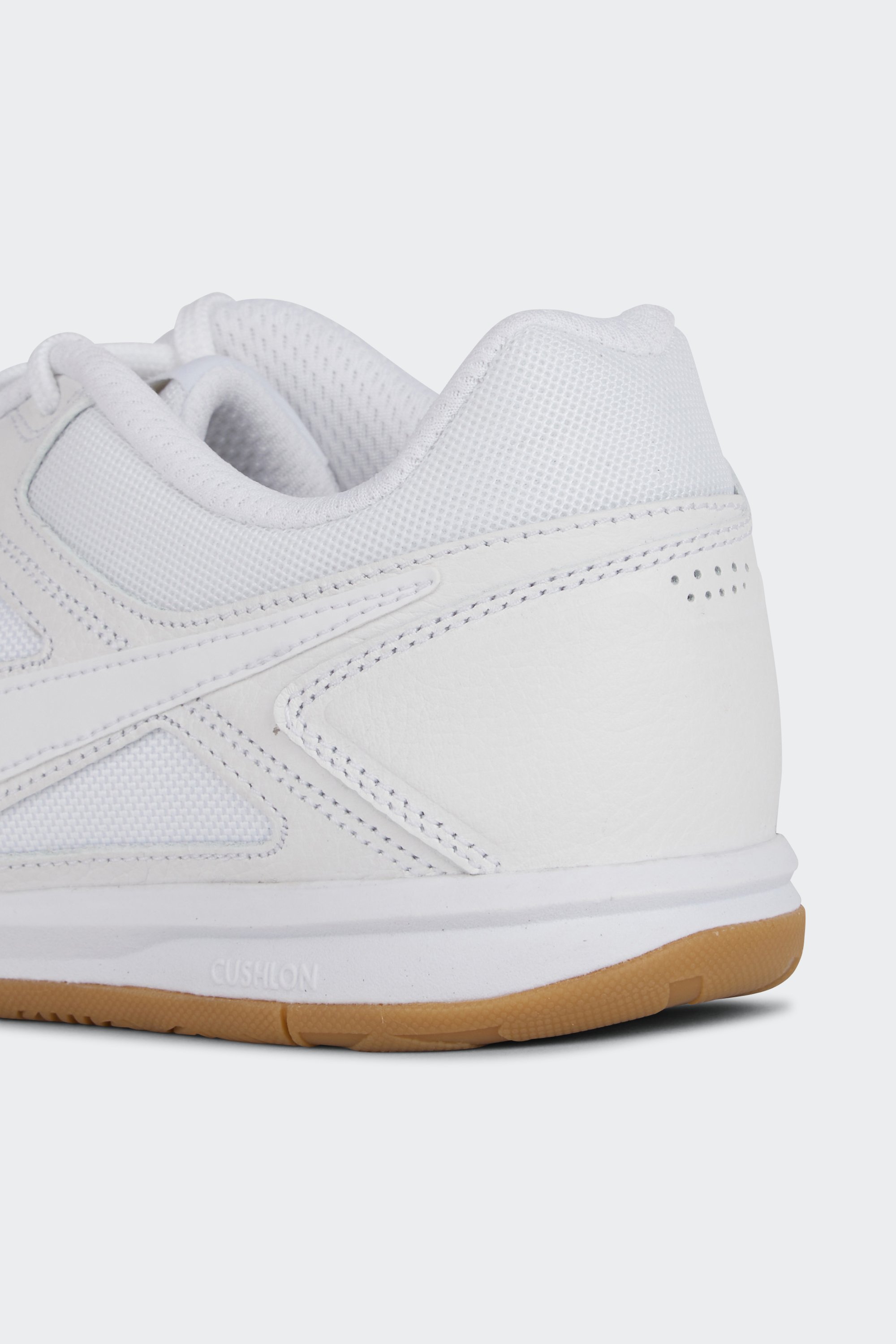 Baskets | Blanc by NIKE Baskets Blanc