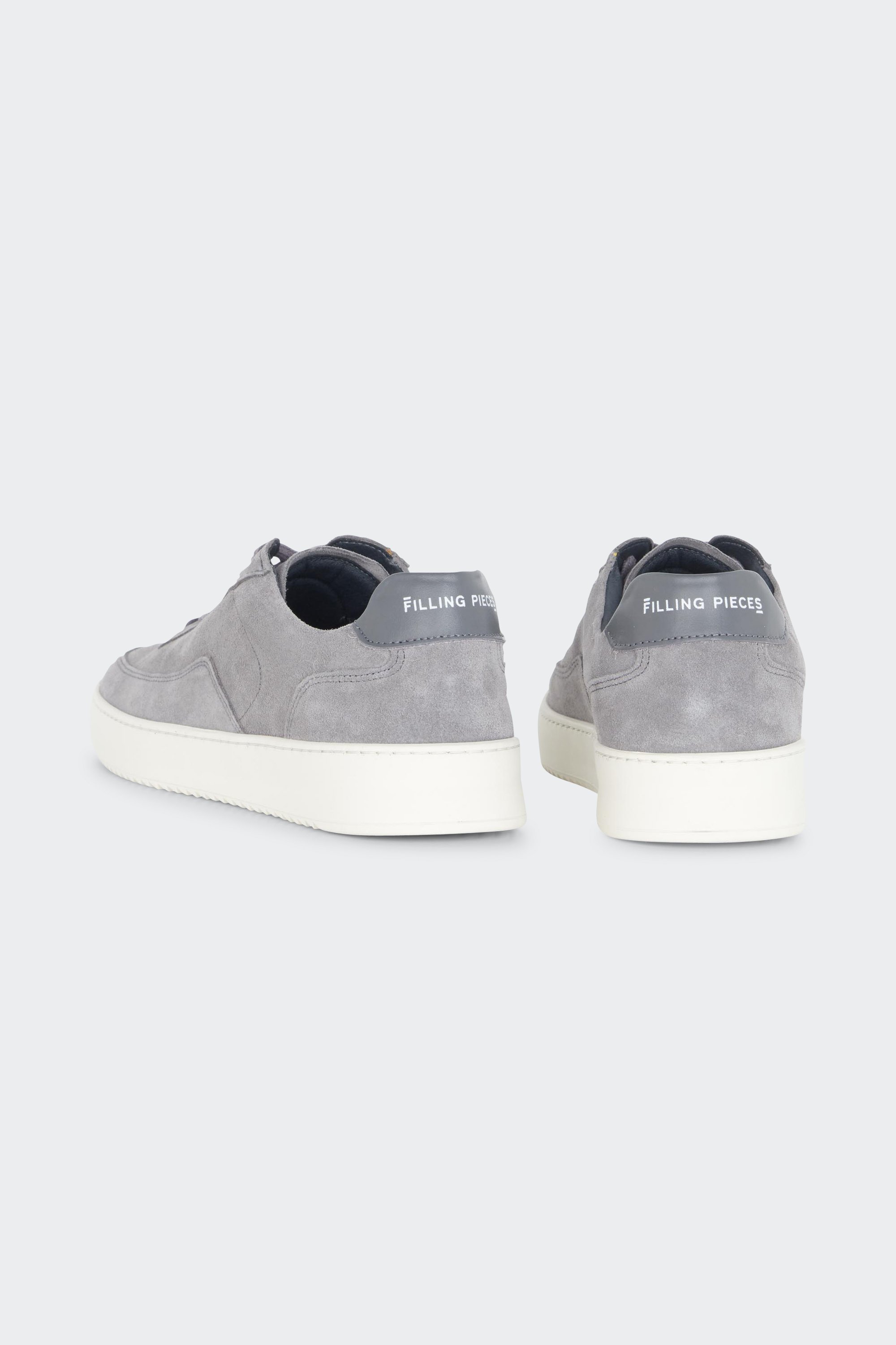 Baskets  | Gris by FILLING PIECES Baskets  Gris