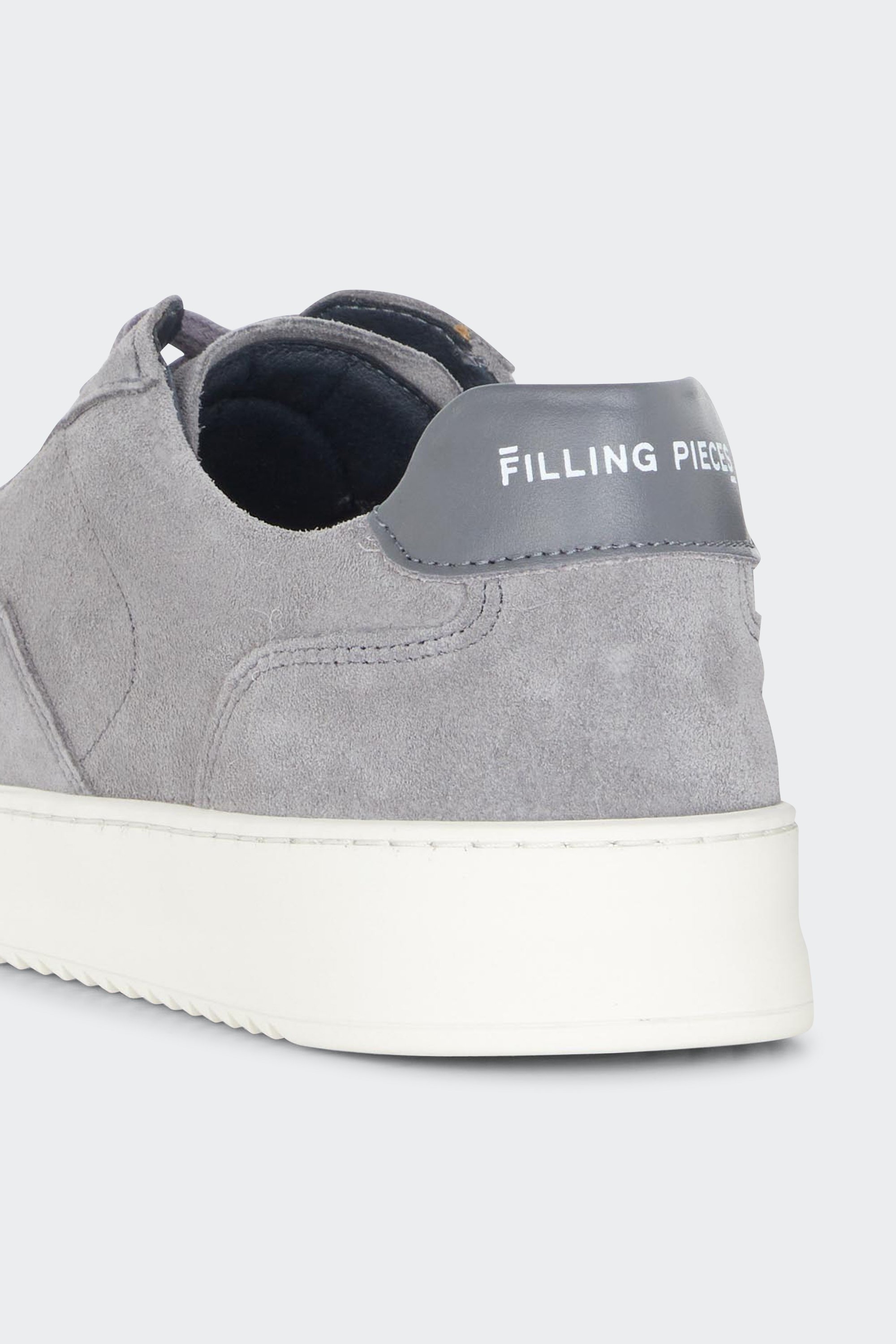 Baskets  | Gris by FILLING PIECES Baskets  Gris