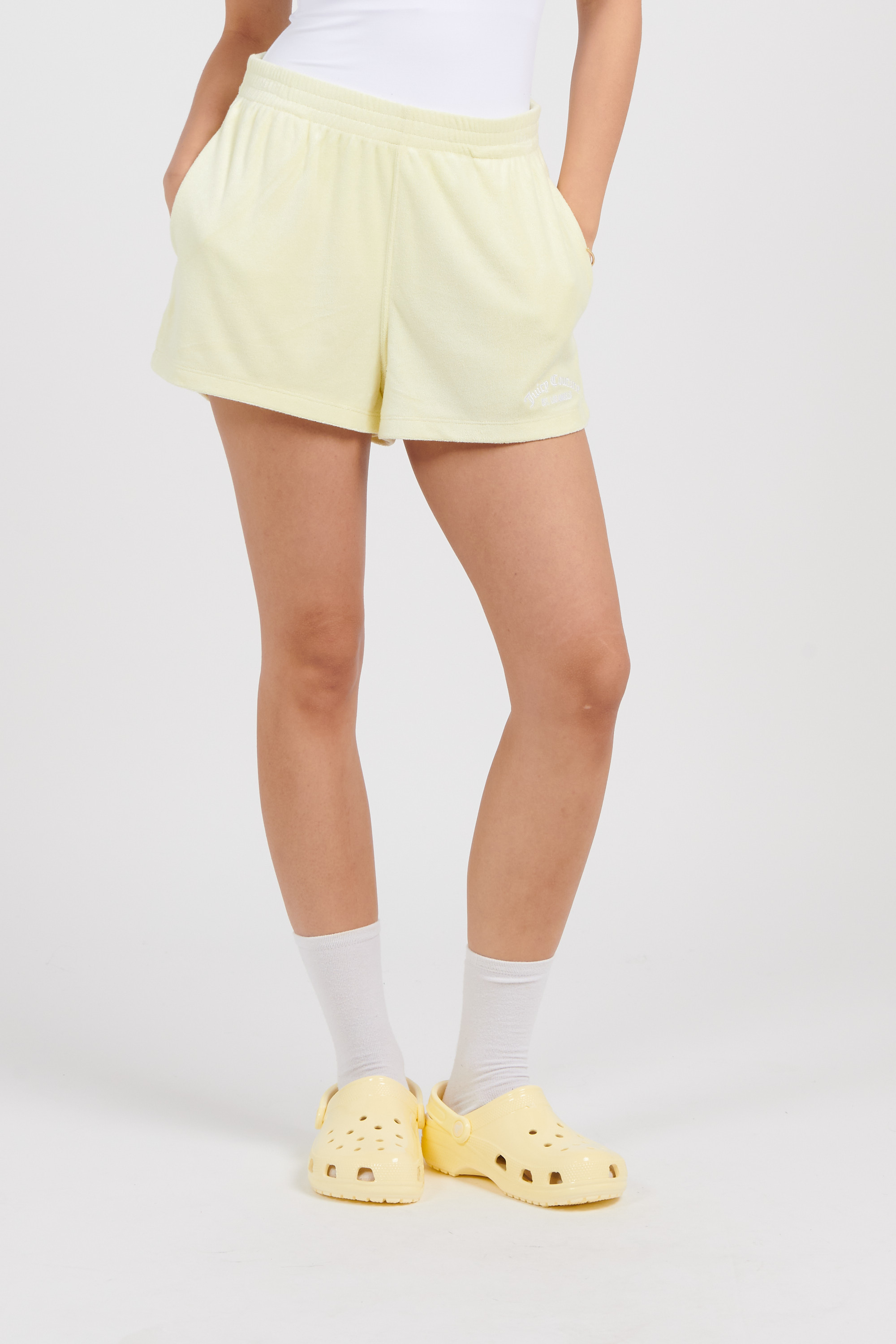 Short Jaune