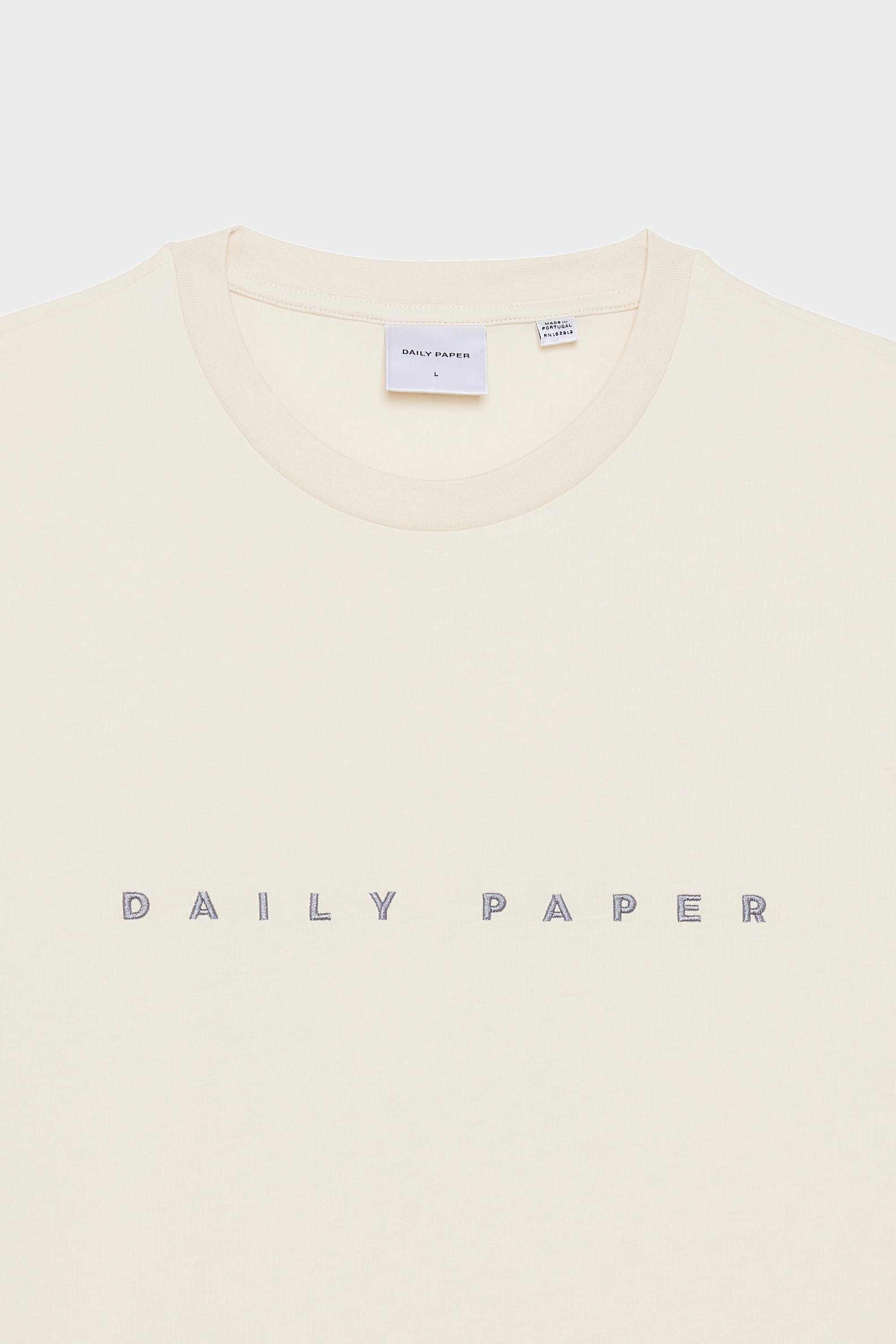 T-shirt | Beige by DAILY PAPER T-shirt Beige