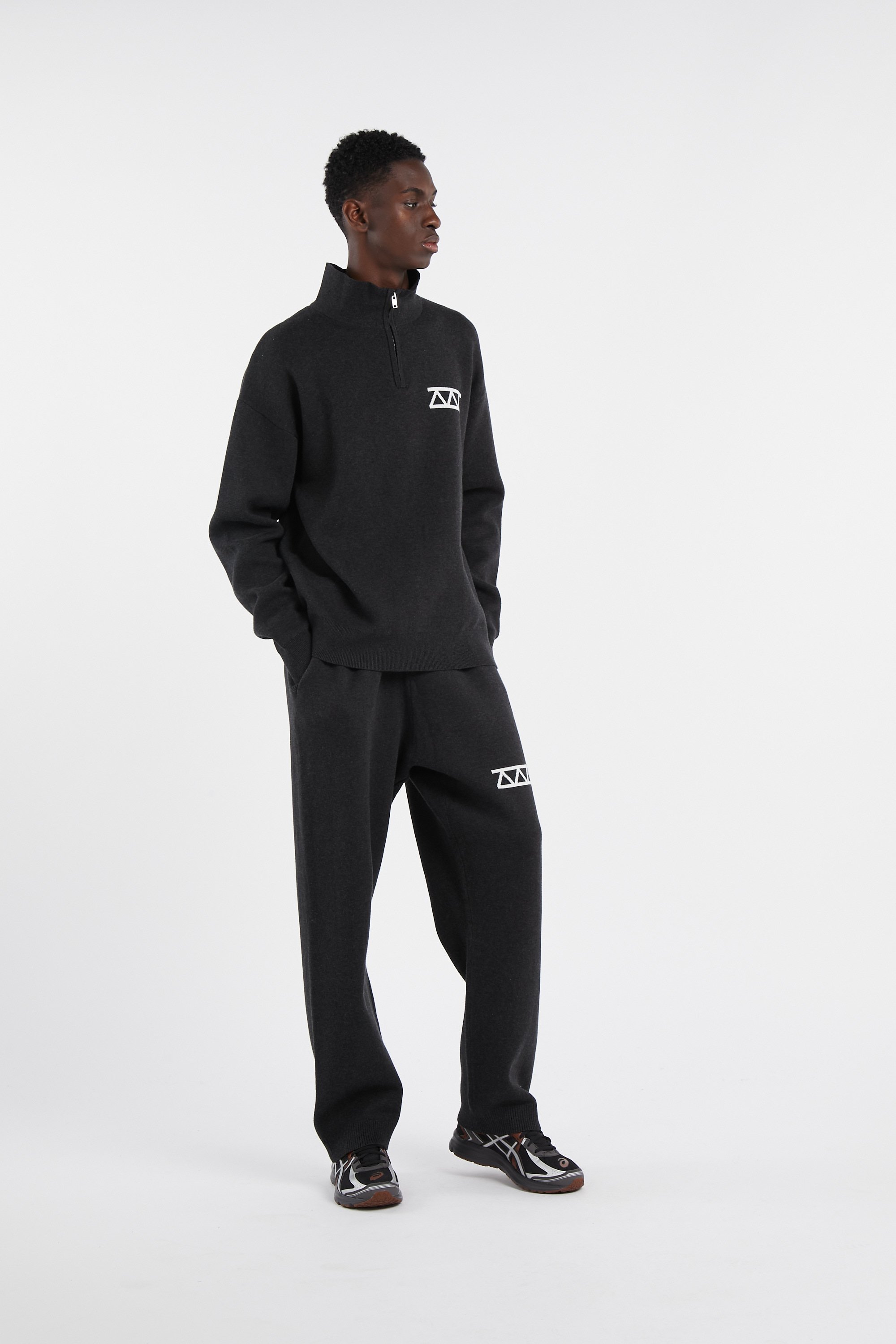 Sweater HOLOGRAM Black