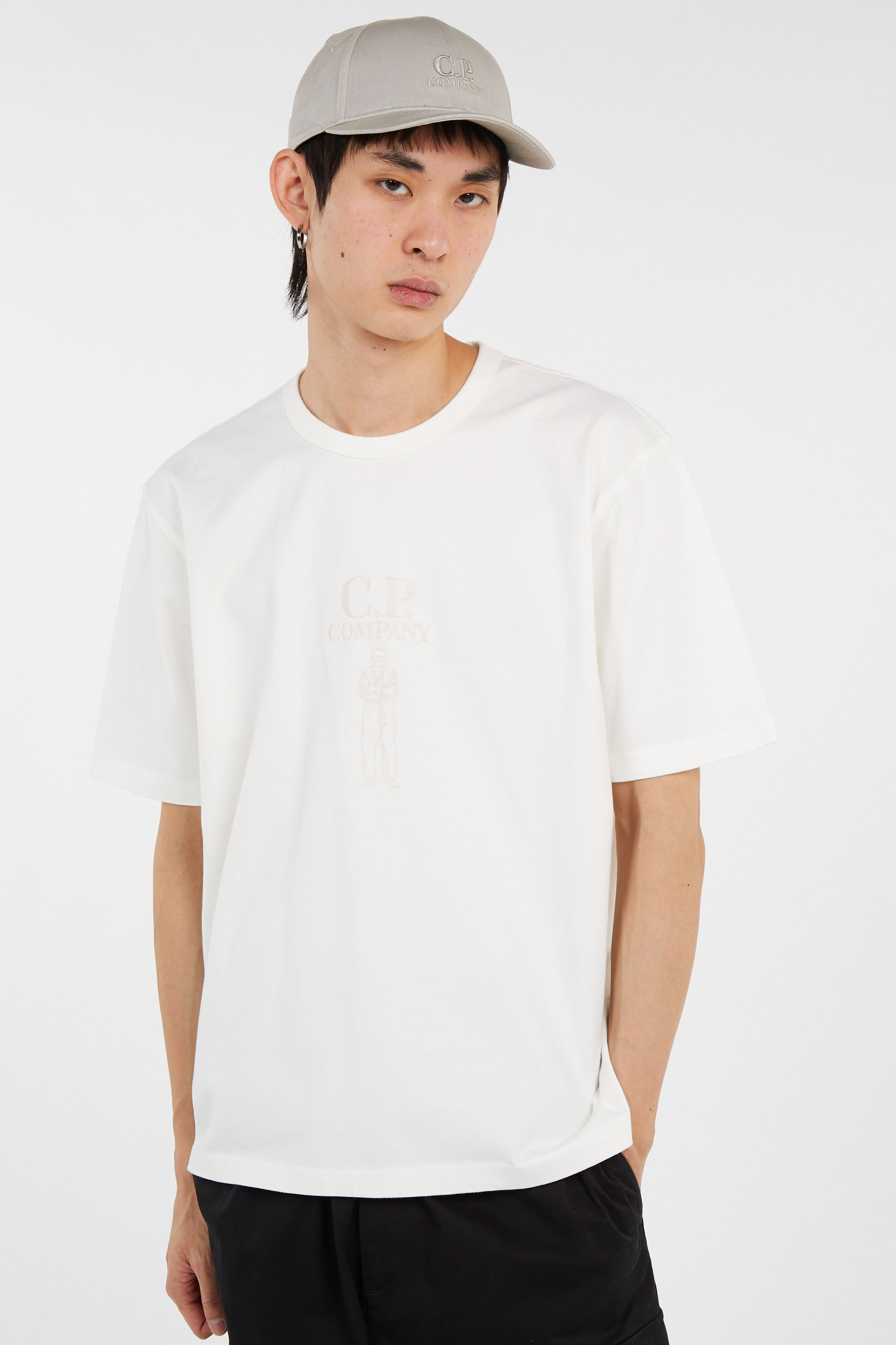 T-shirt White