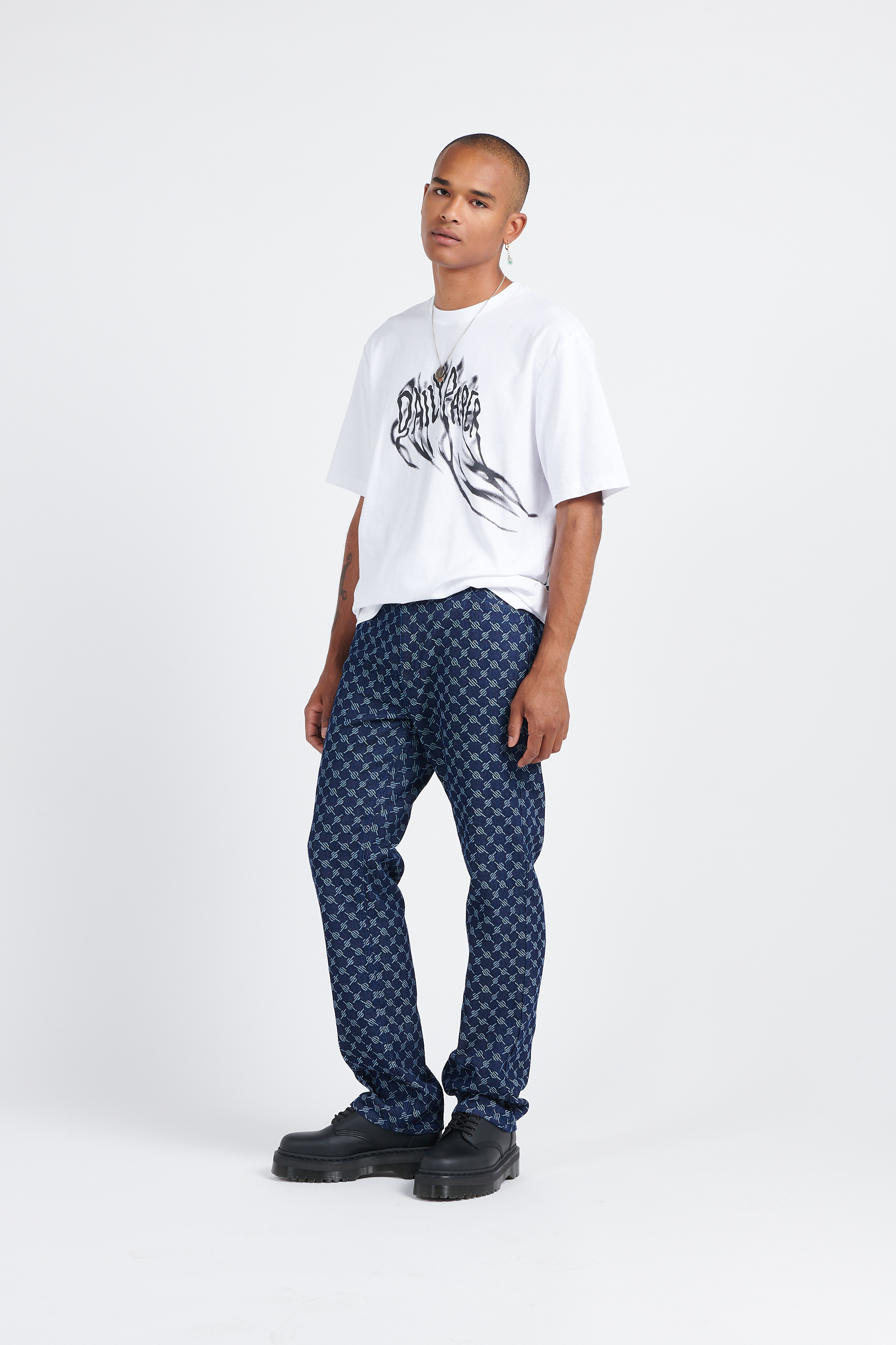 T-shirt White