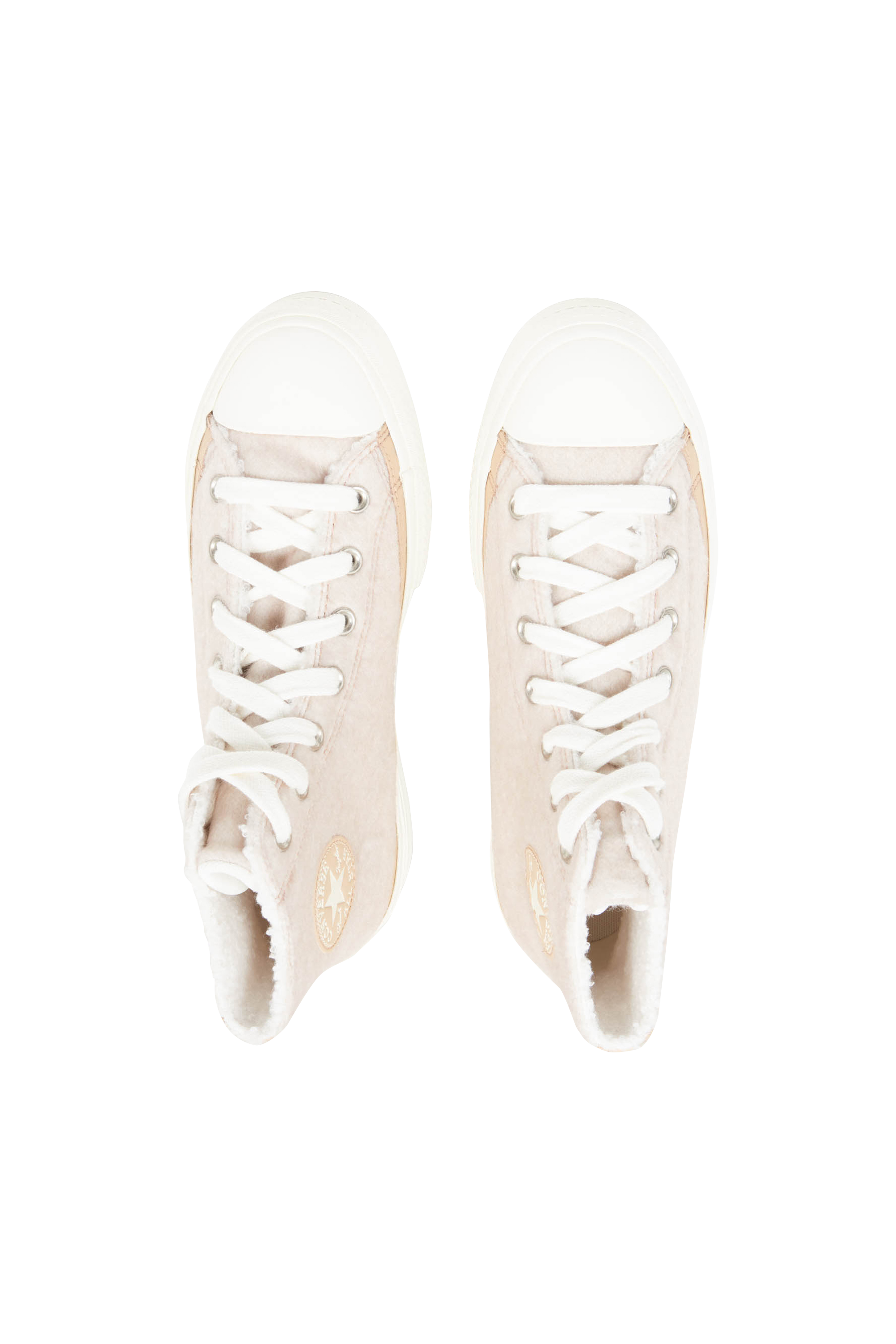 - Aspect duveteux- Baskets montantes- Bout rond- Fermeture à lacets- Tige en faux mohair brossé- Patch logo - Semelle plate Beige