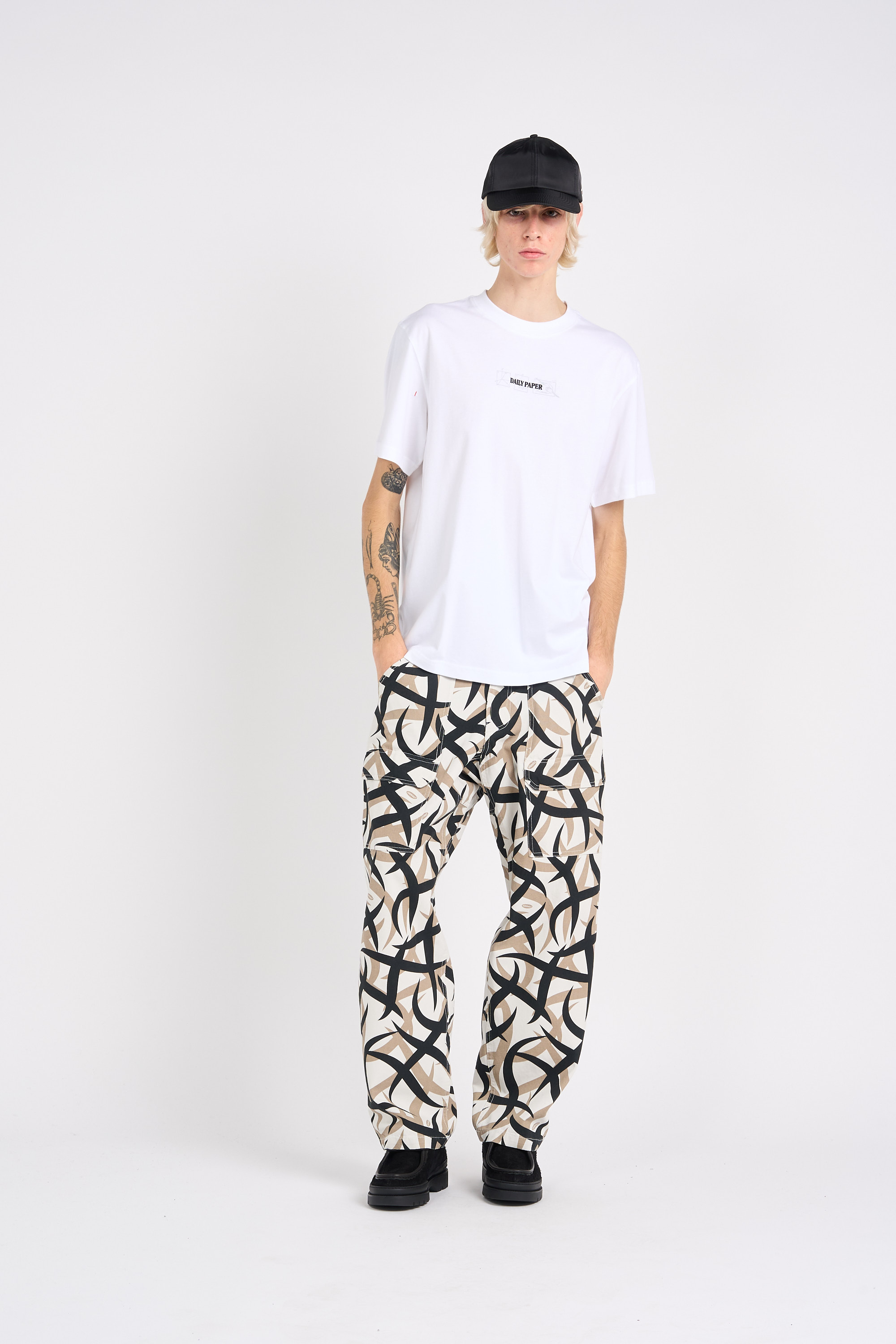 T-shirt White