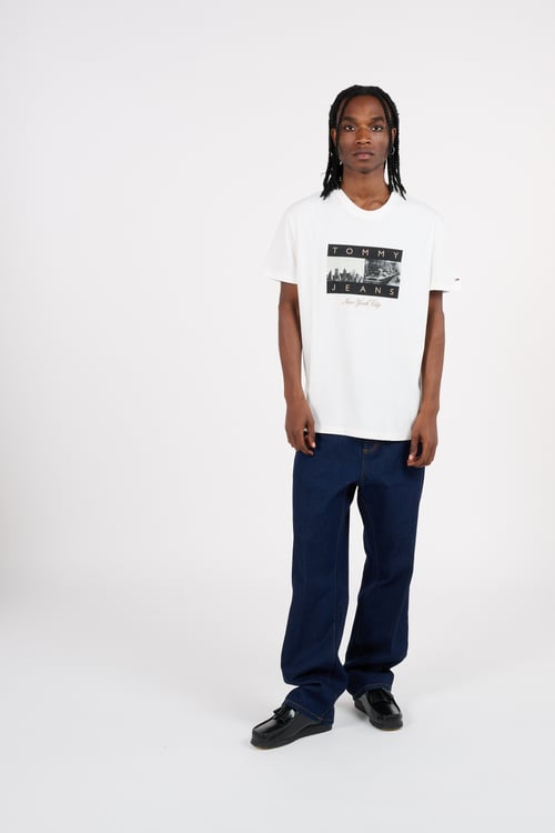 TOMMY JEANS Regular-fit round-neck cotton T-shirt White