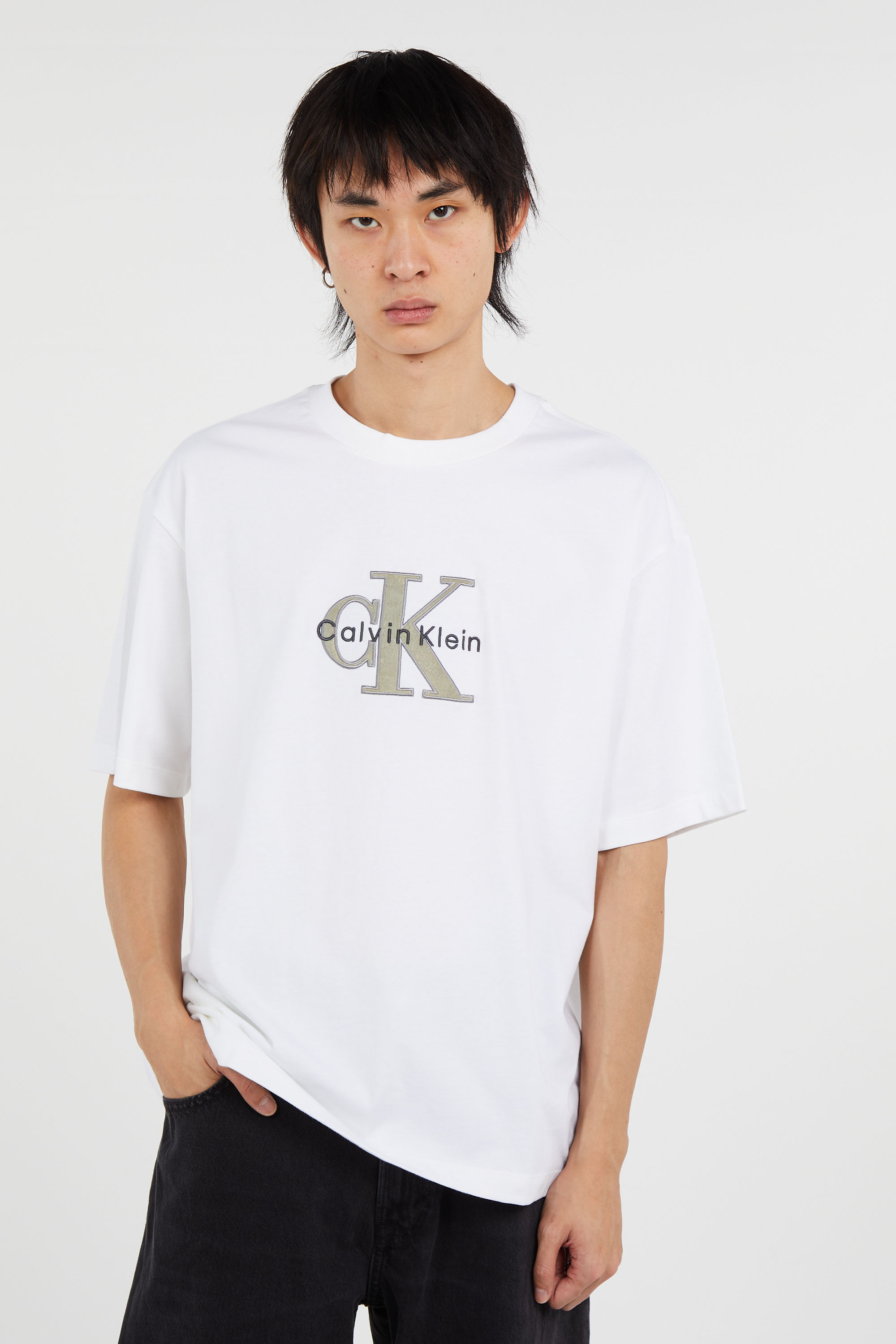 T-shirt White