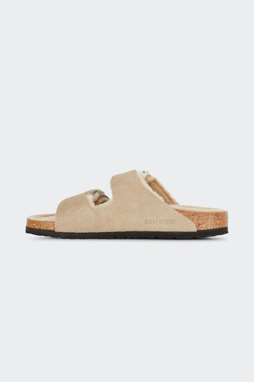 BIRKENSTOCK Sandales plates Beige