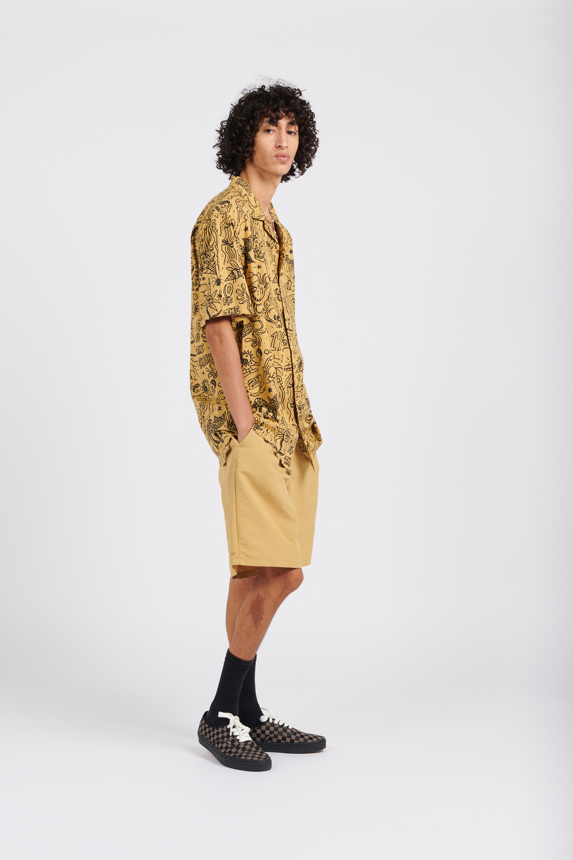 Short Beige