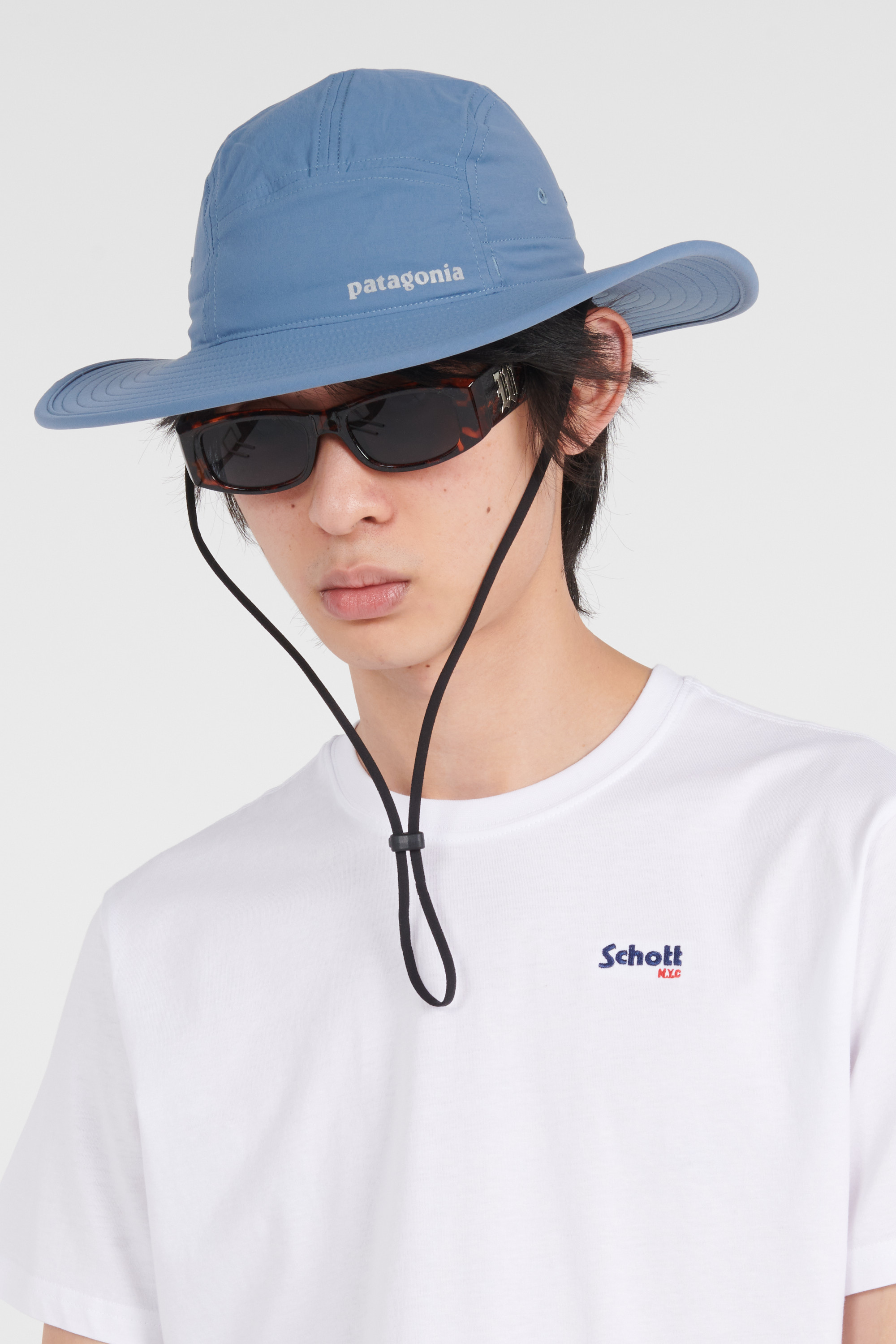 Chapeau Bleu