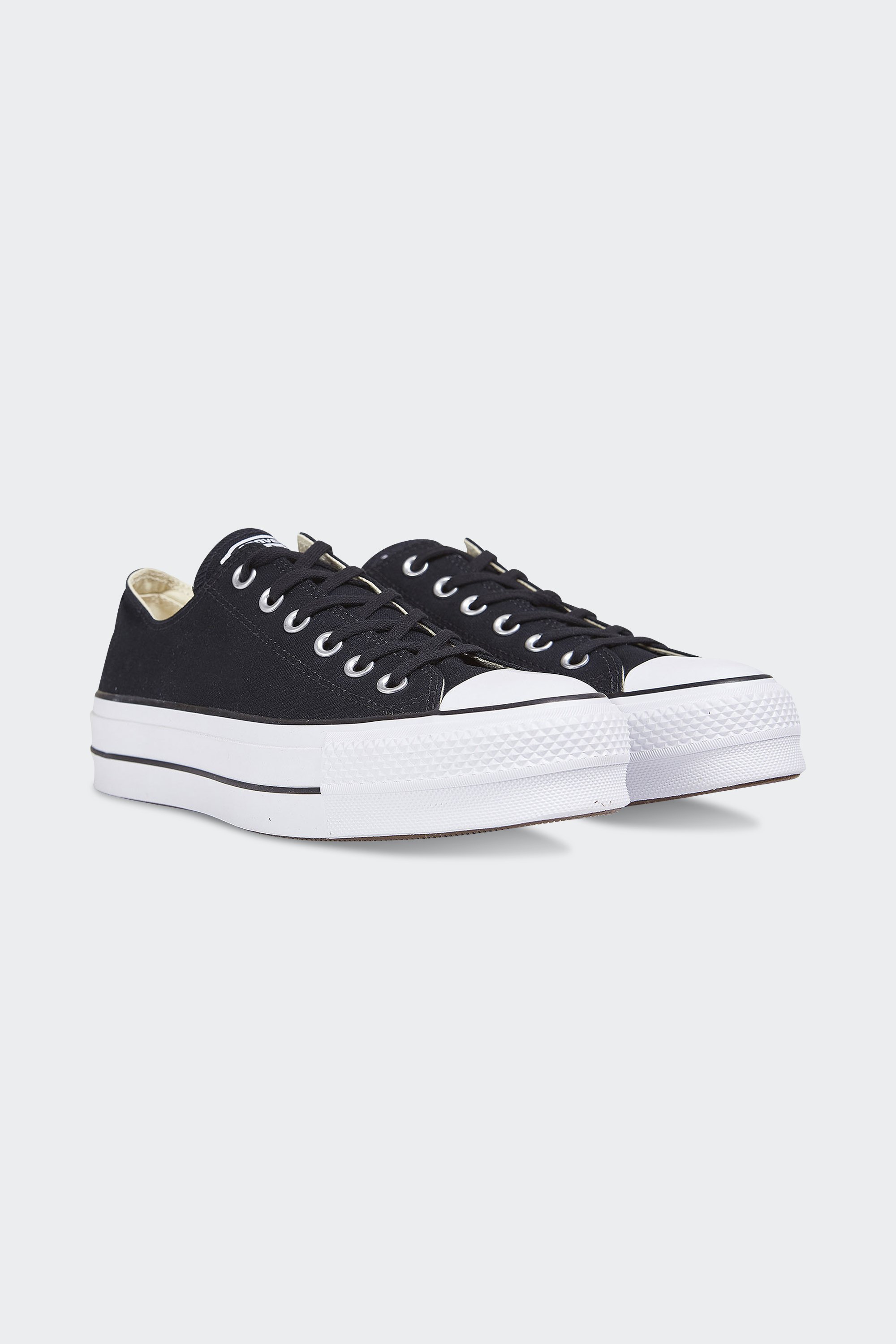 Low-top sneakers | Black by CONVERSE Low-top sneakers Black