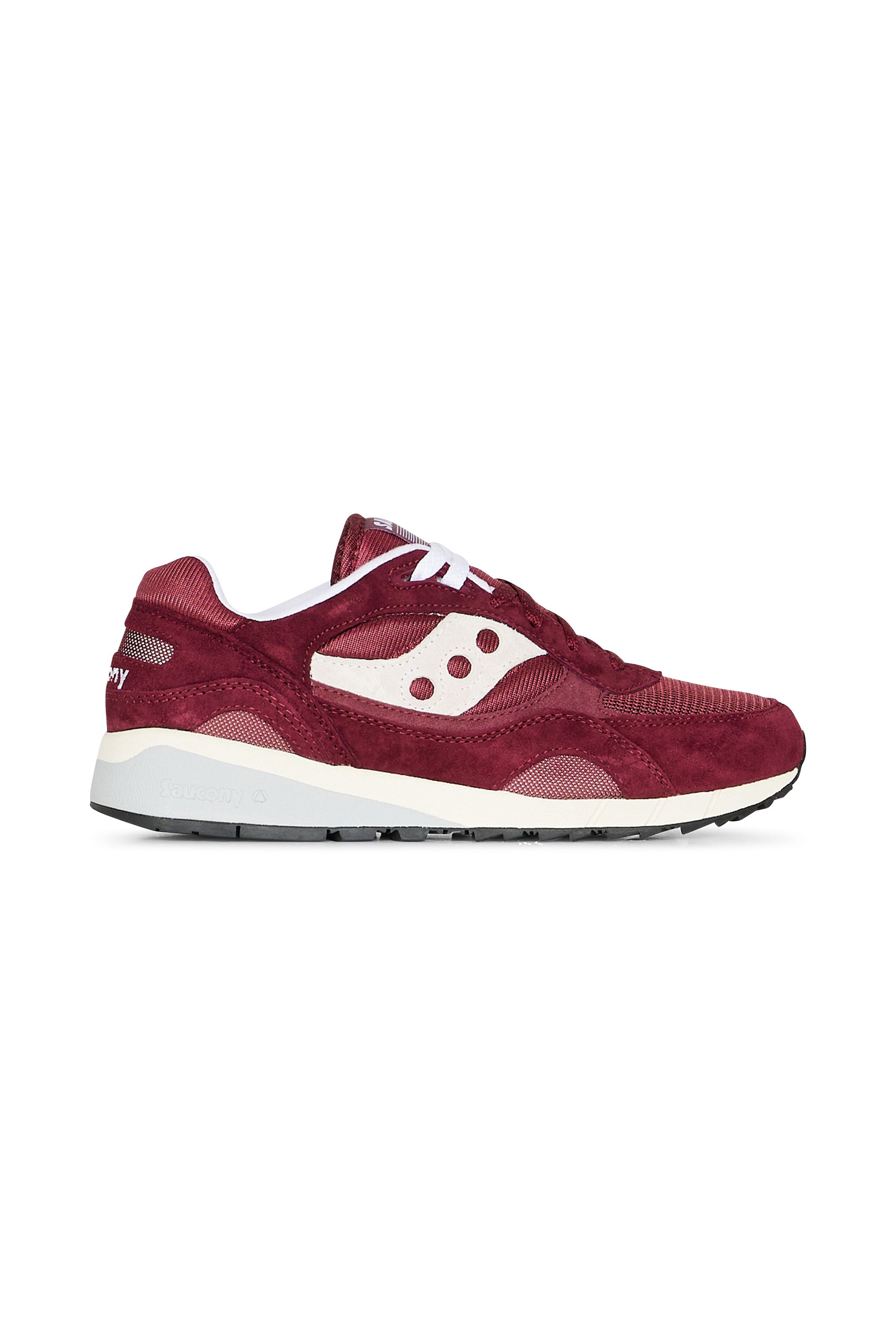 Baskets  Rouge