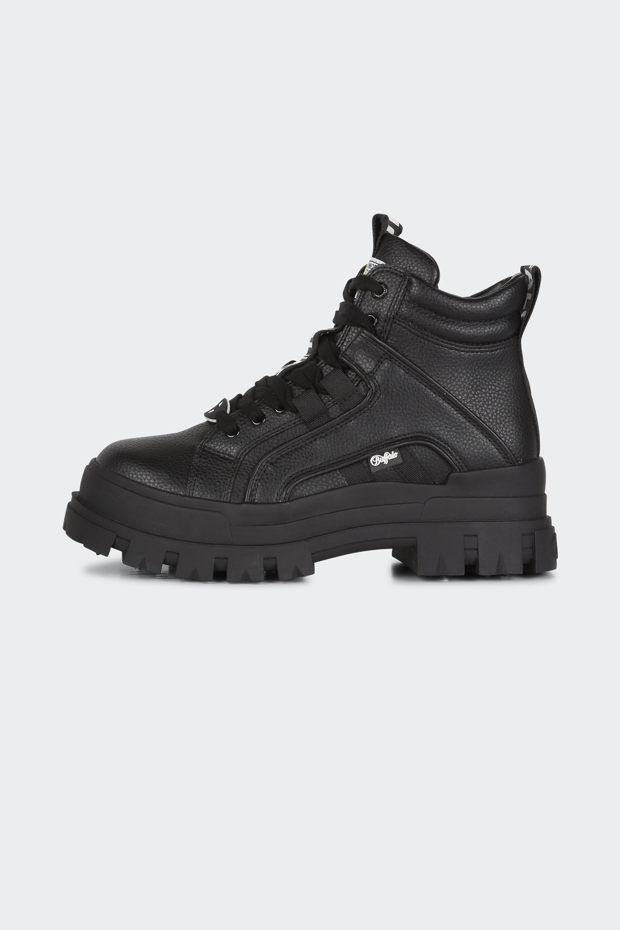Sneakers | Black by BUFFALO Sneakers Black