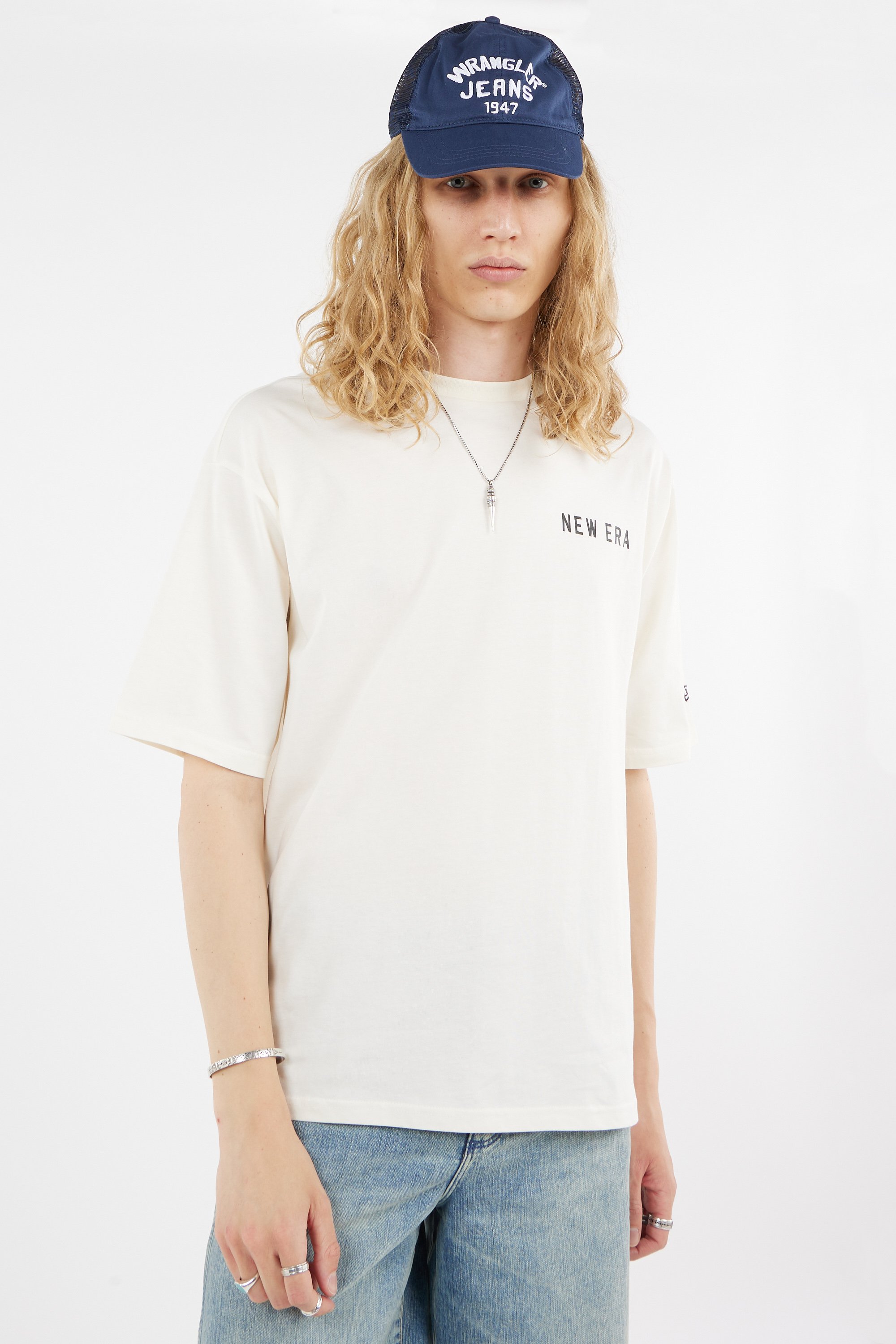 NEW ERA T-shirt Beige