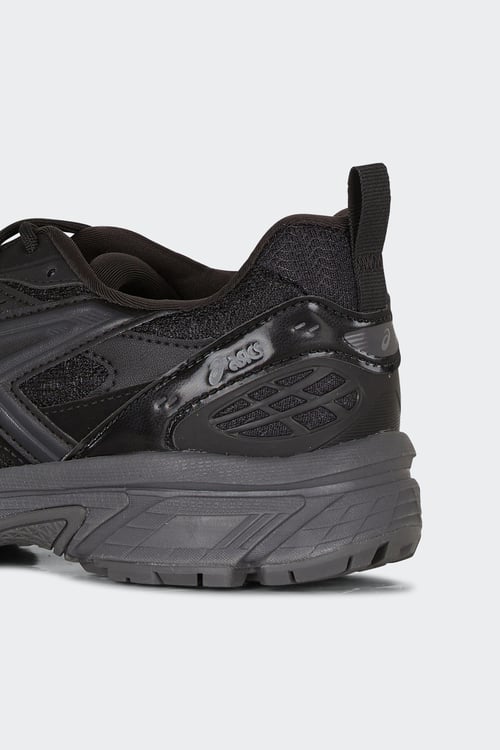 ASICS Baskets Gris