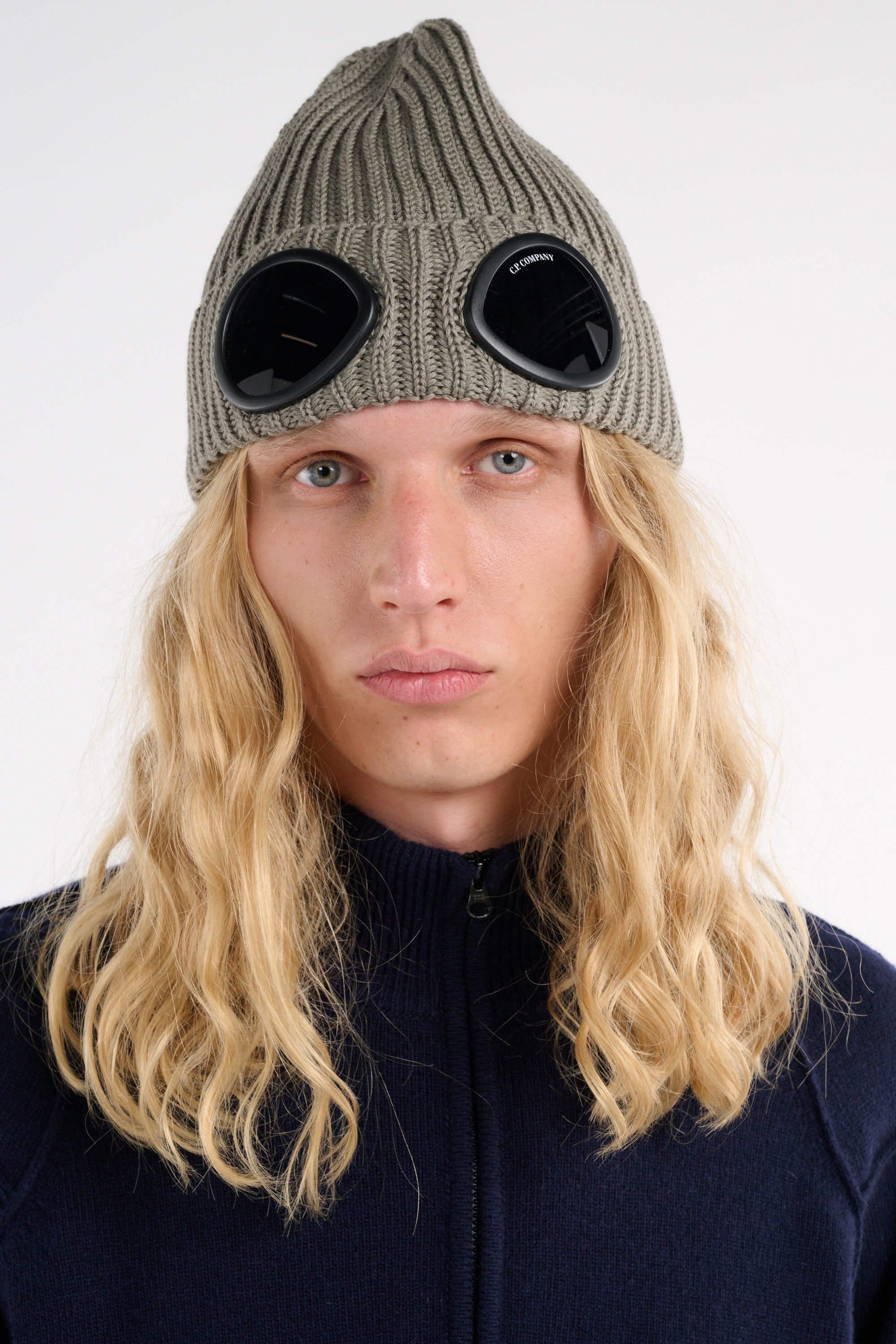 Bonnet C.P. COMPANY Beige