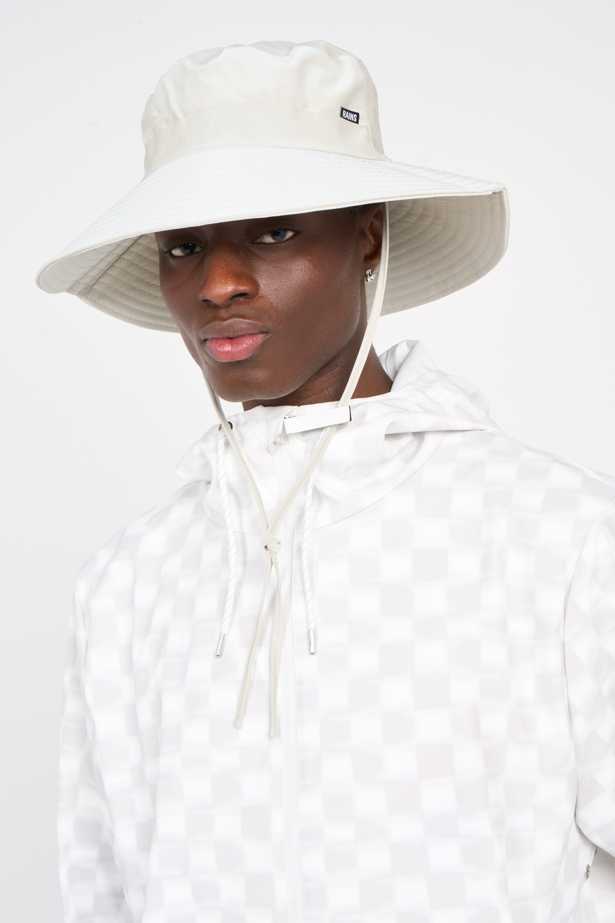 Bucket hat White